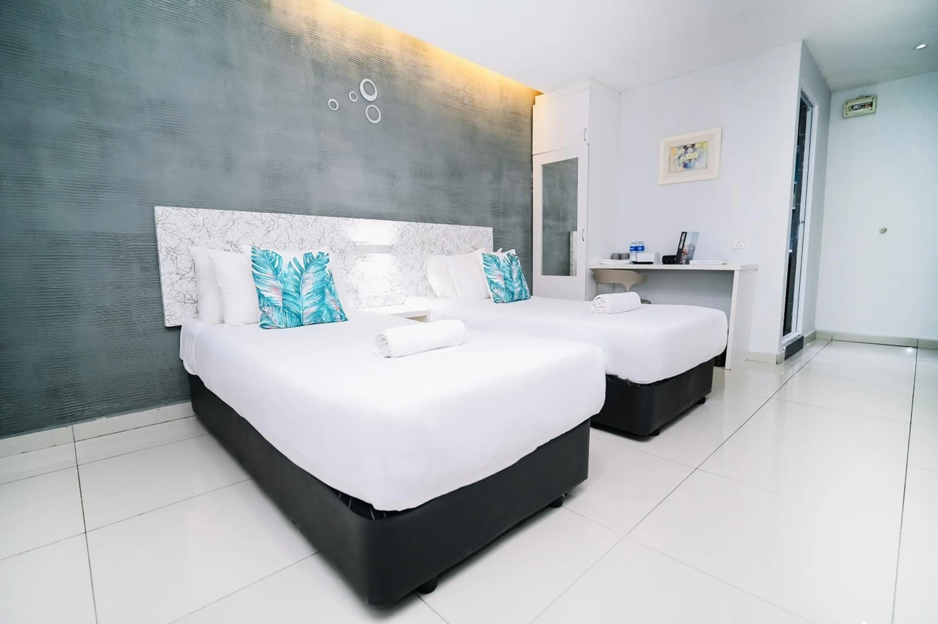 Bed in Swing & Pillows - PJ SS2