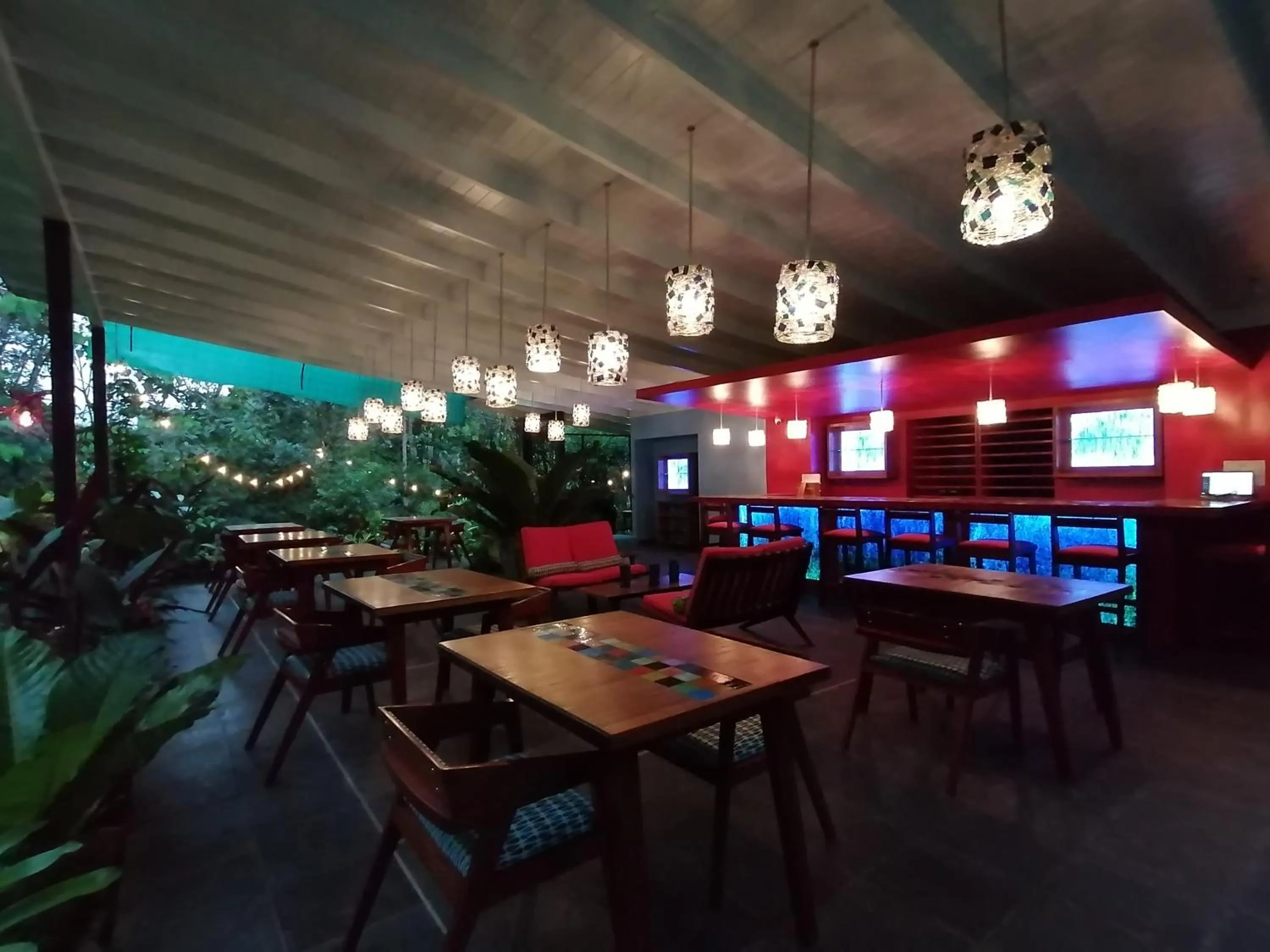 Restaurant/places to eat in Chirripo Art Hotel