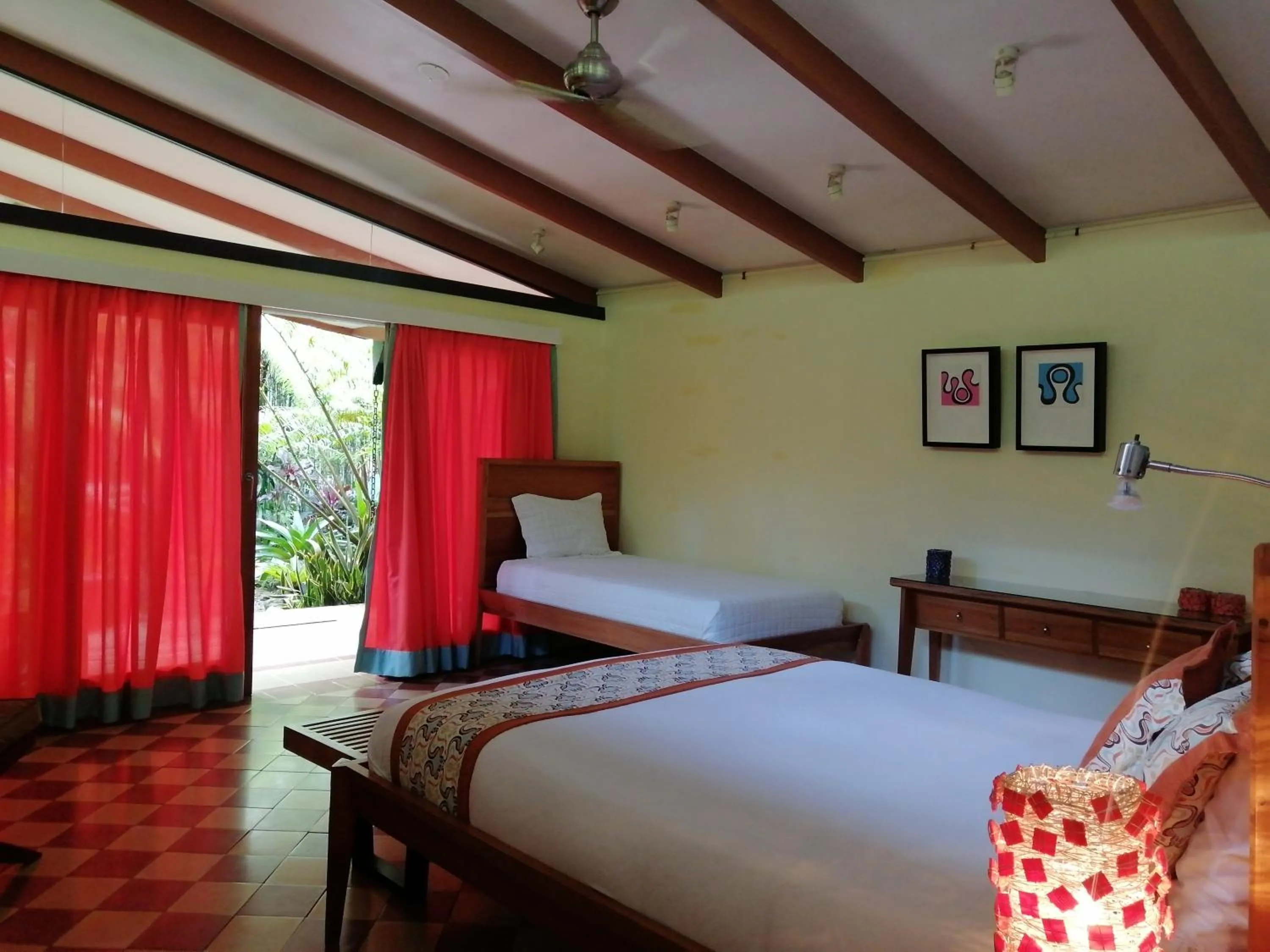 Bed in Chirripo Art Hotel