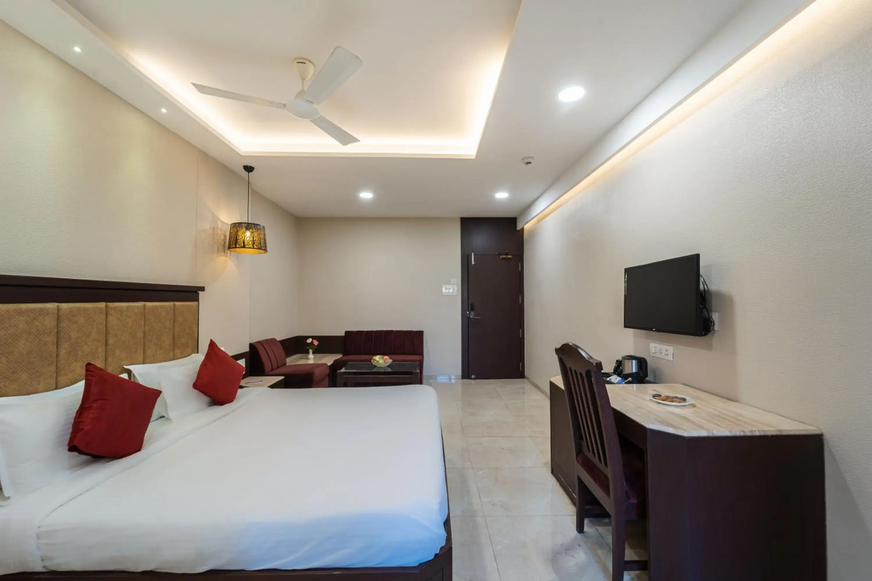 Deluxe Room - single occupancy in Enrise by Sayaji Harda Deluxe Room - single occupancy in Enrise by Sayaji Harda