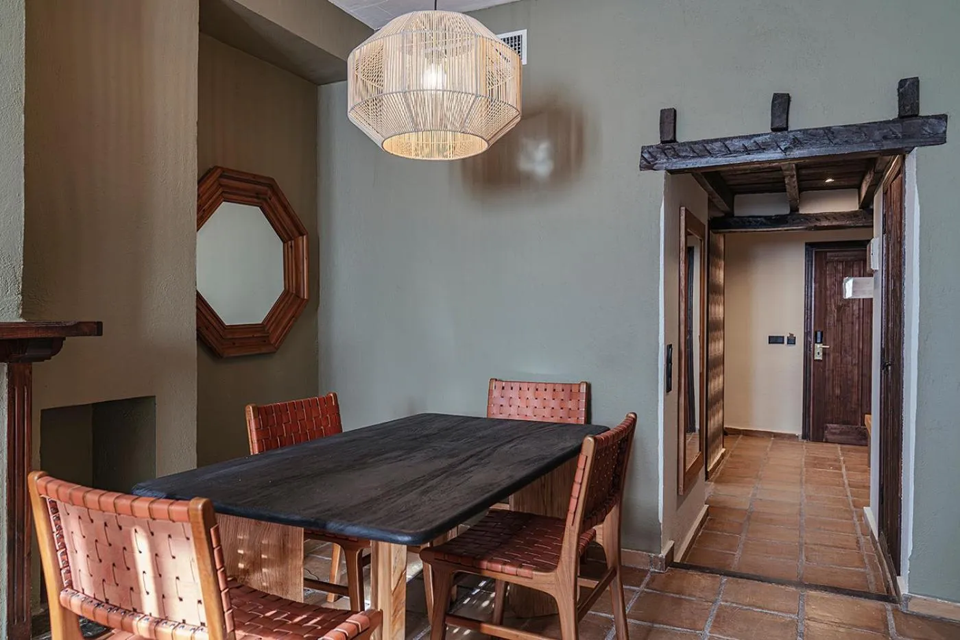 Dining area in Vincci Selección Rumaykiyya