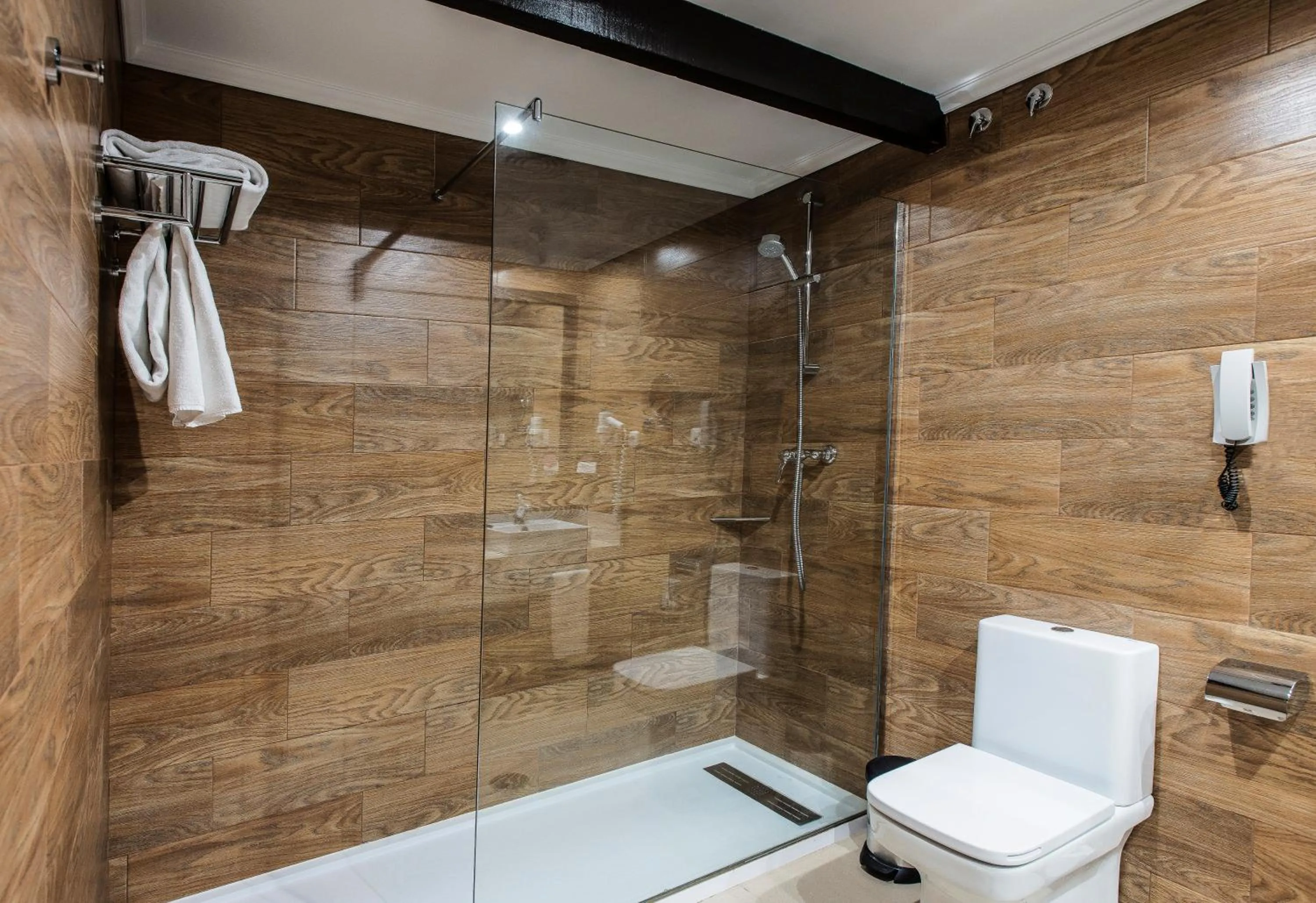 Bathroom in Vincci Selección Rumaykiyya