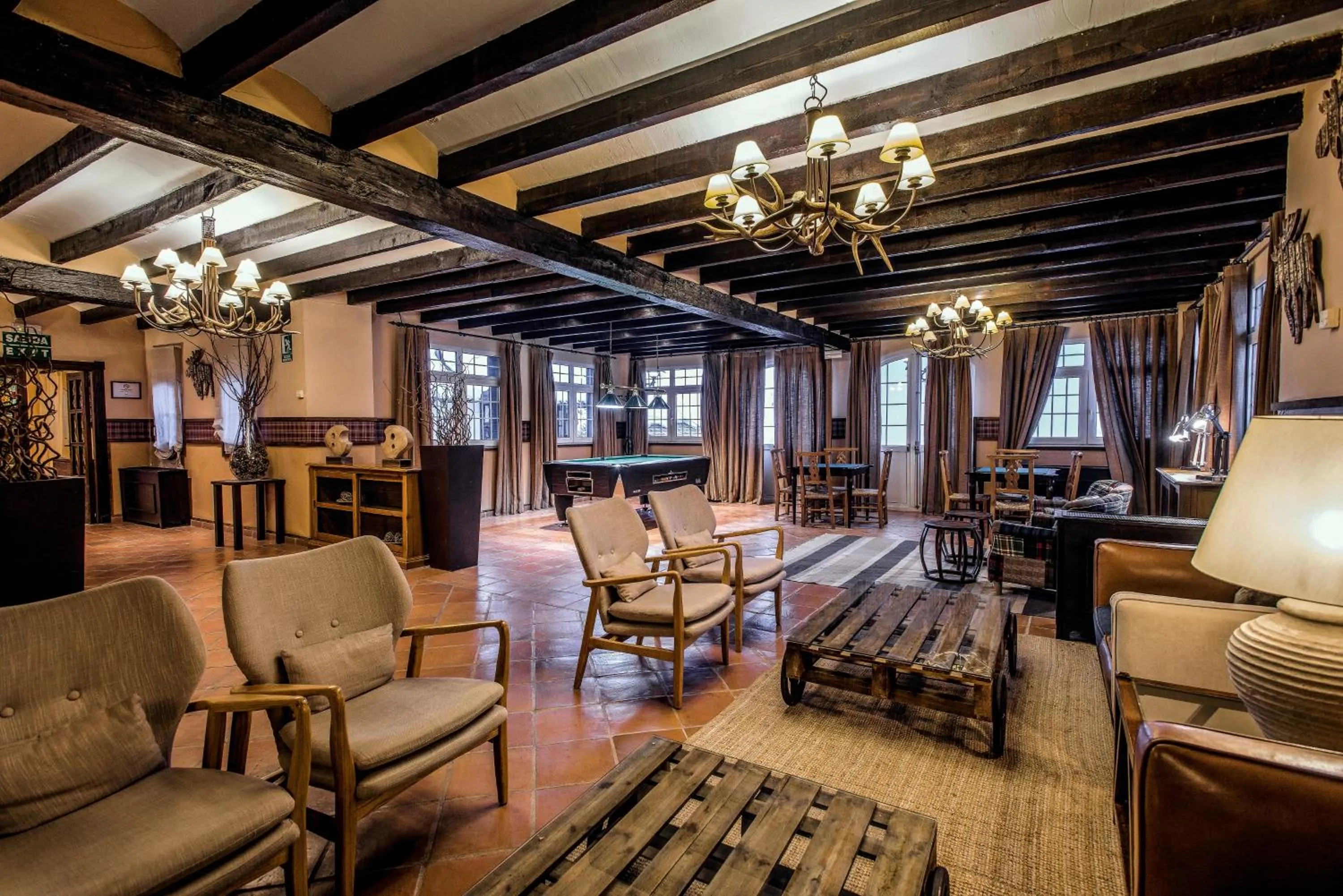 Communal lounge/ TV room in Vincci Selección Rumaykiyya