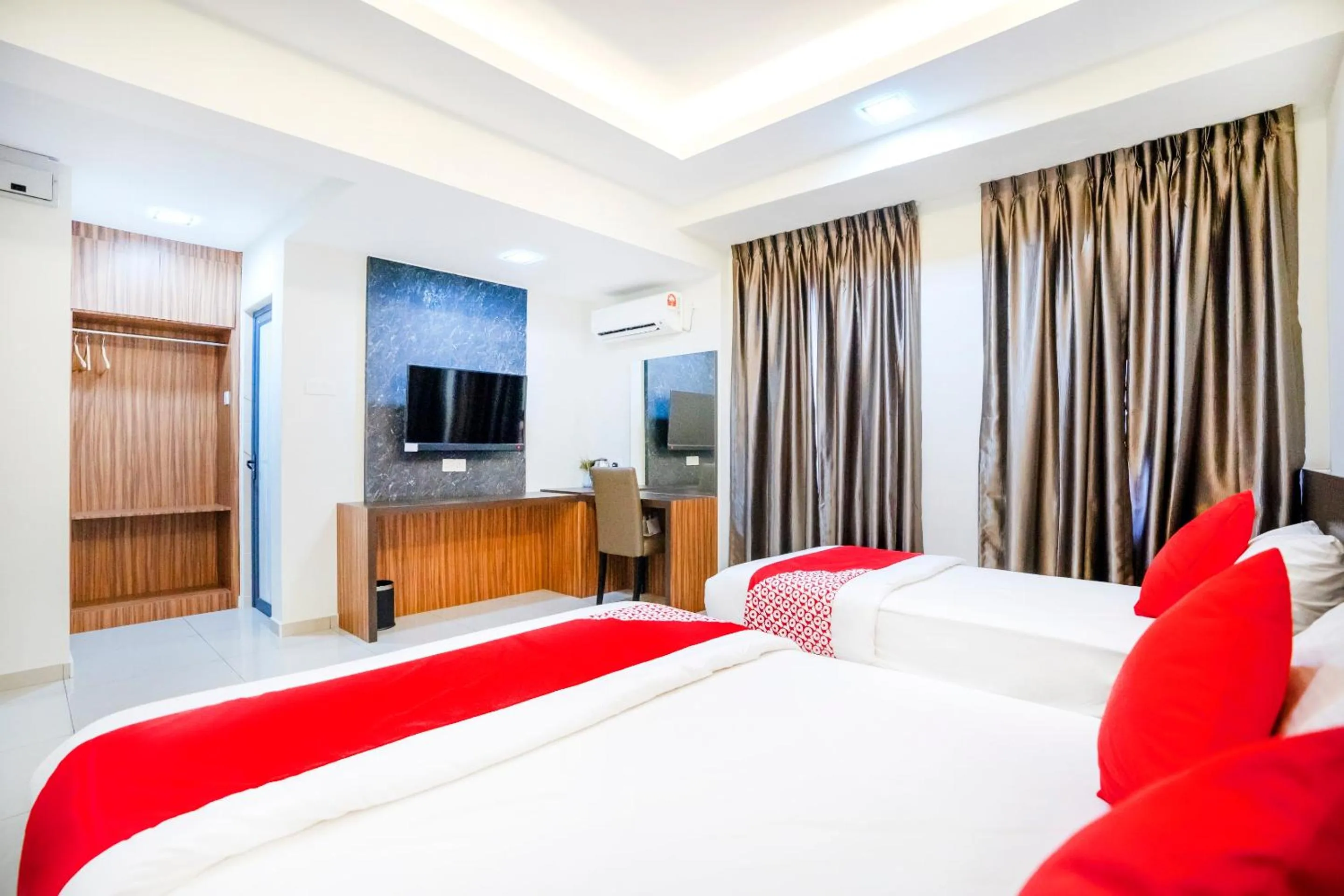 Bedroom in Hope Hotel