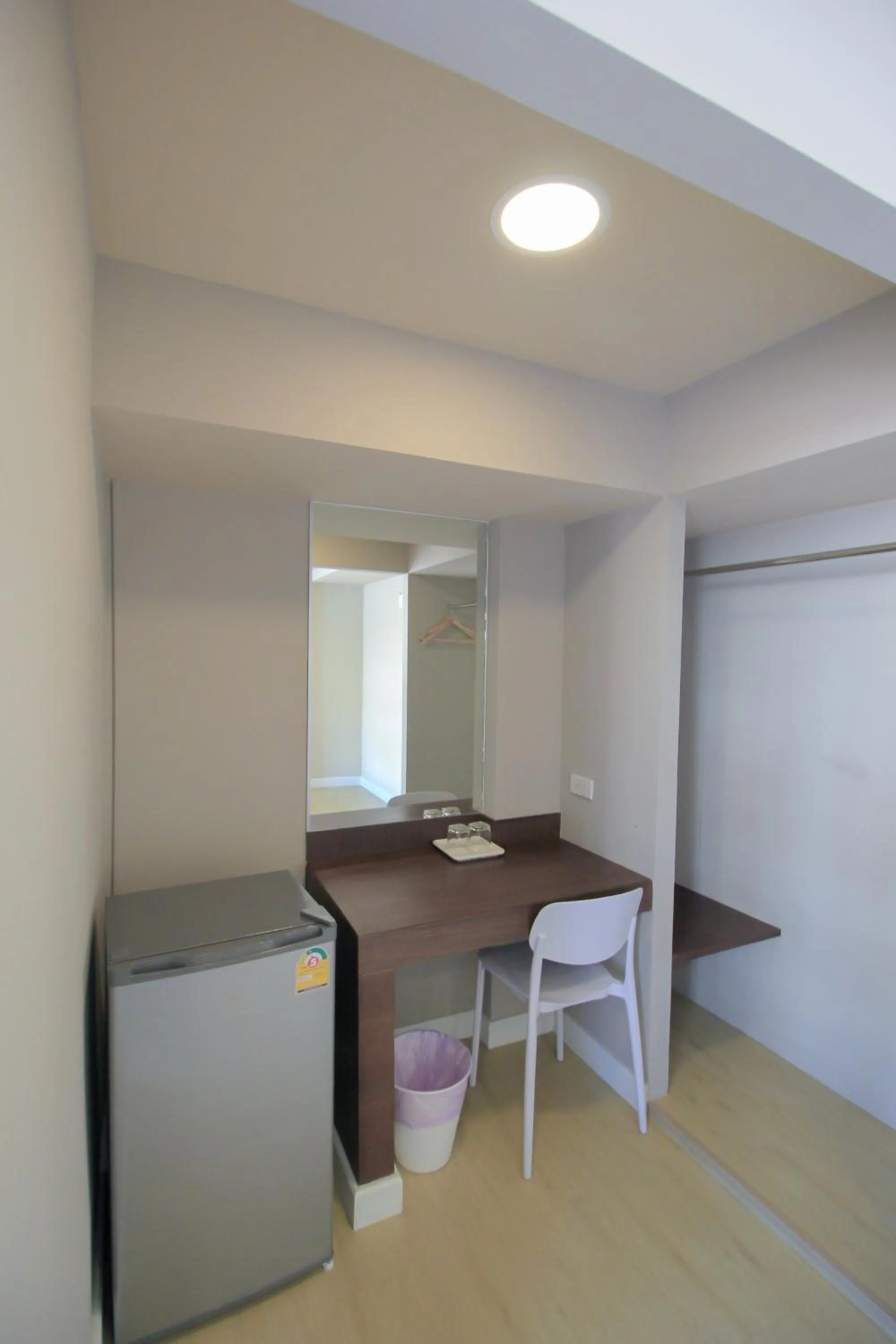 wardrobe in The Sea Bangsaen Hotel