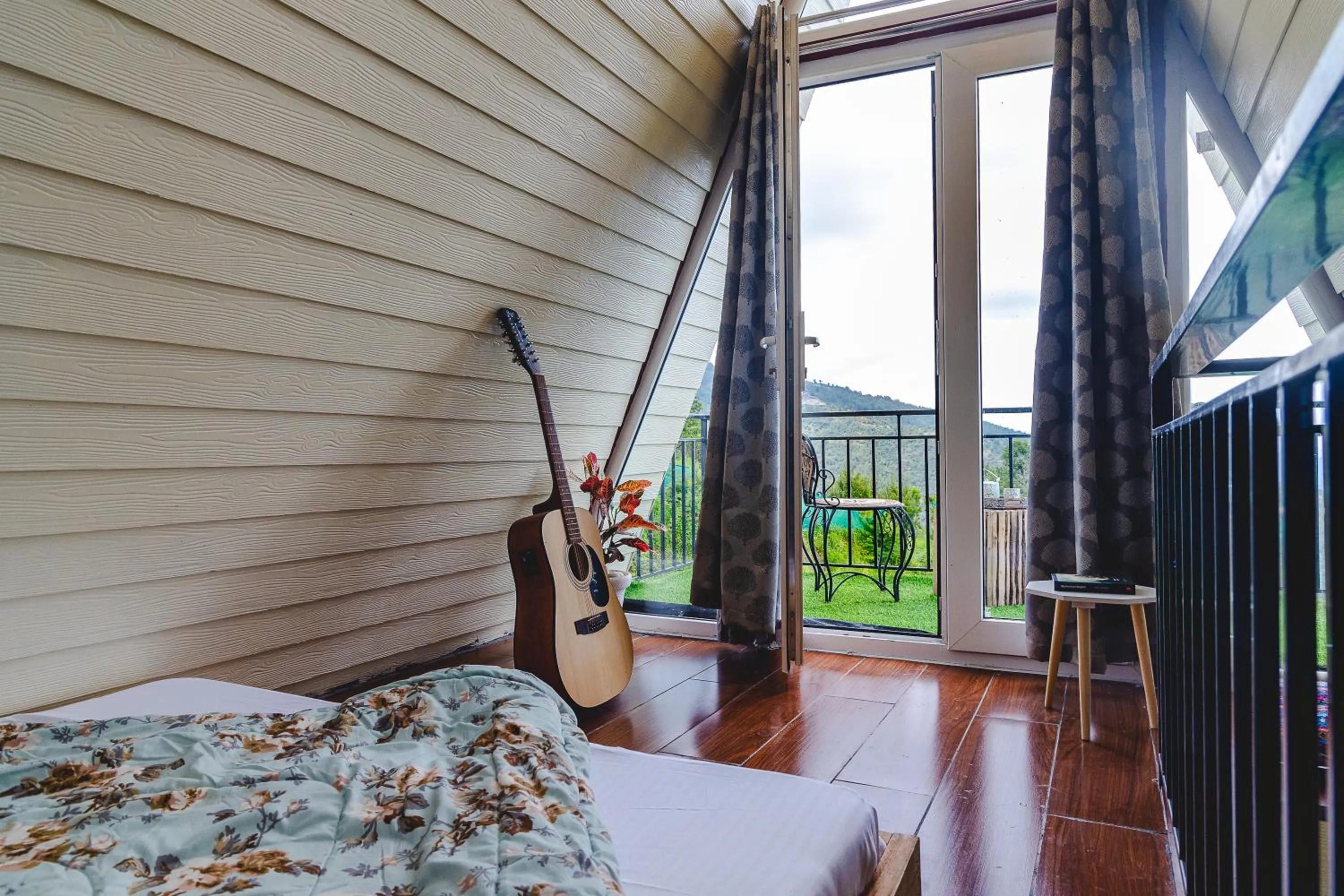 Patio, Bed in The Soul Stroll Cottages Retreat