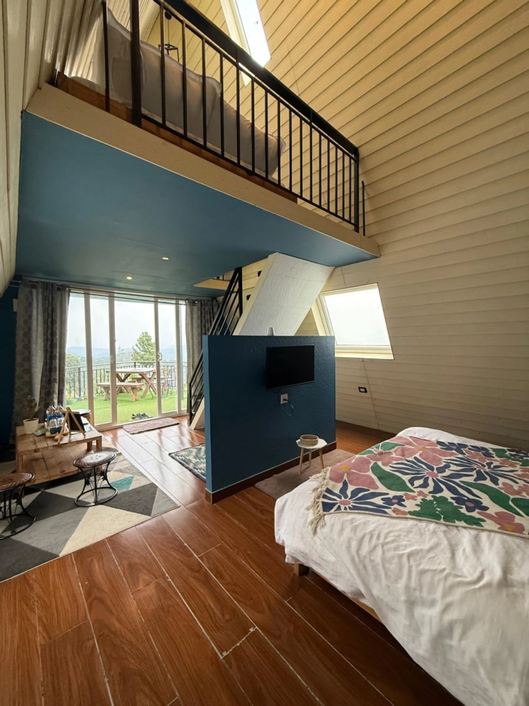 Bed in The Soul Stroll Cottages Retreat