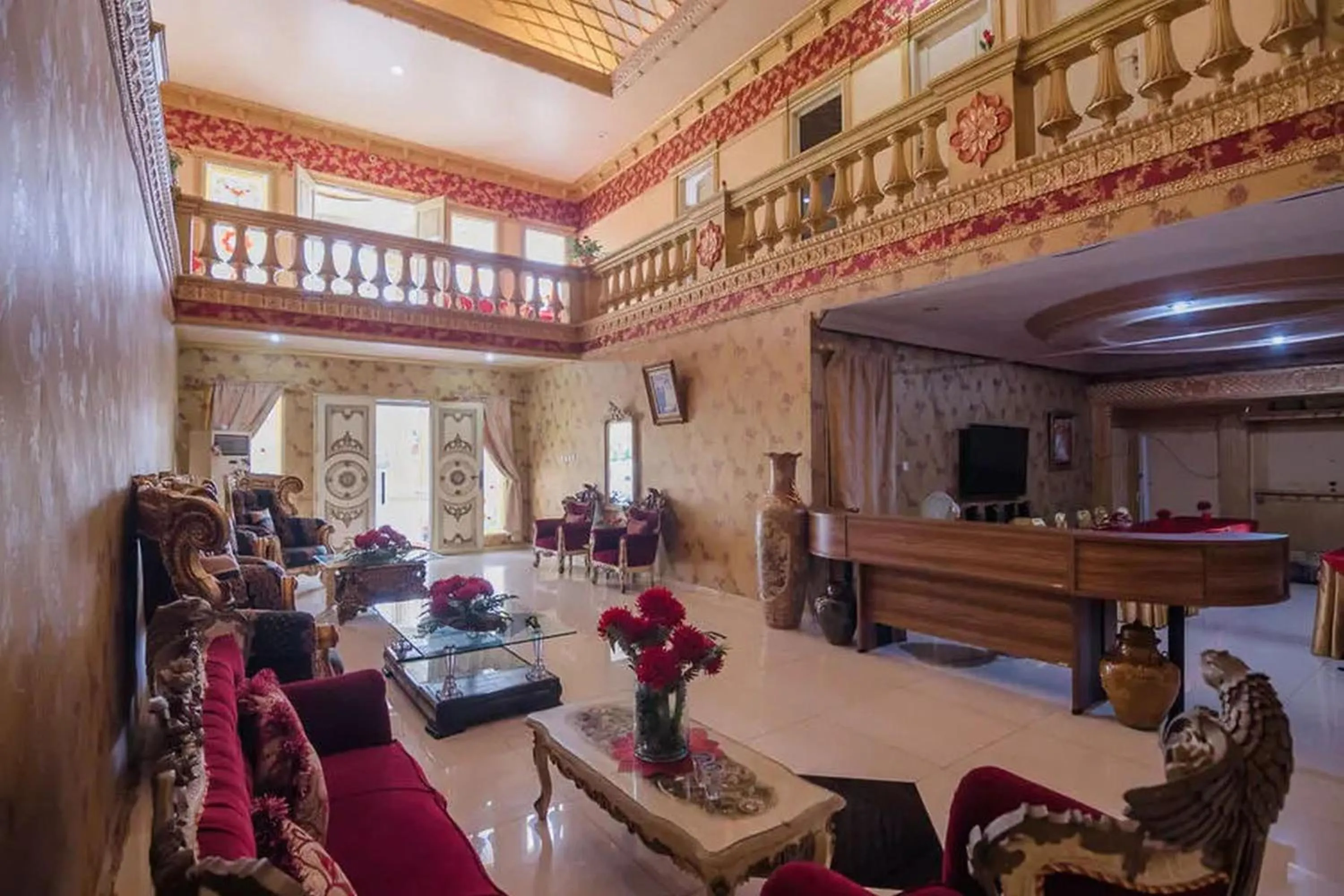 Living room in RedDoorz Syariah at Jalan Ahmad Yani Jambi