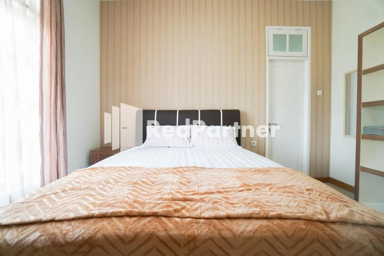 Bedroom, Bed in Fazza Syariah Mitra RedDoorz