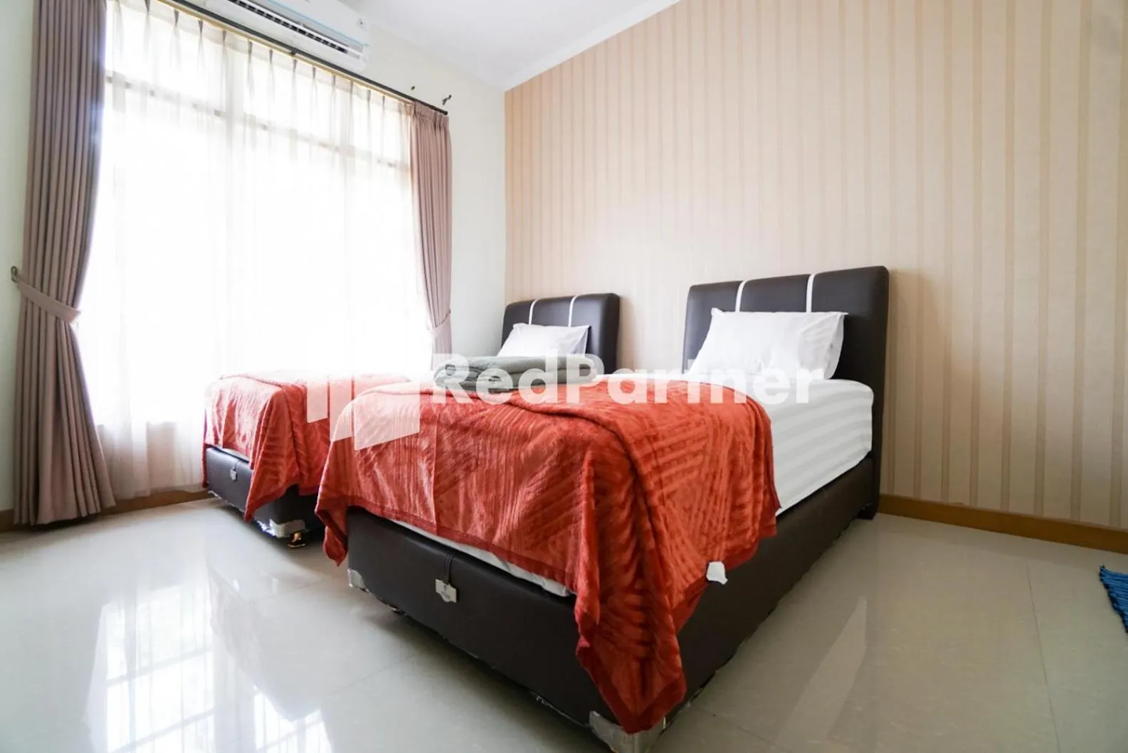 Bedroom, Bed in Fazza Syariah Mitra RedDoorz