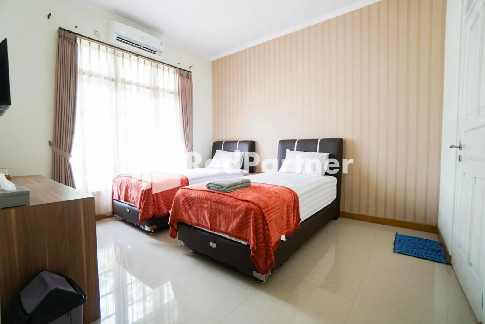 Bedroom, Bed in Fazza Syariah Mitra RedDoorz
