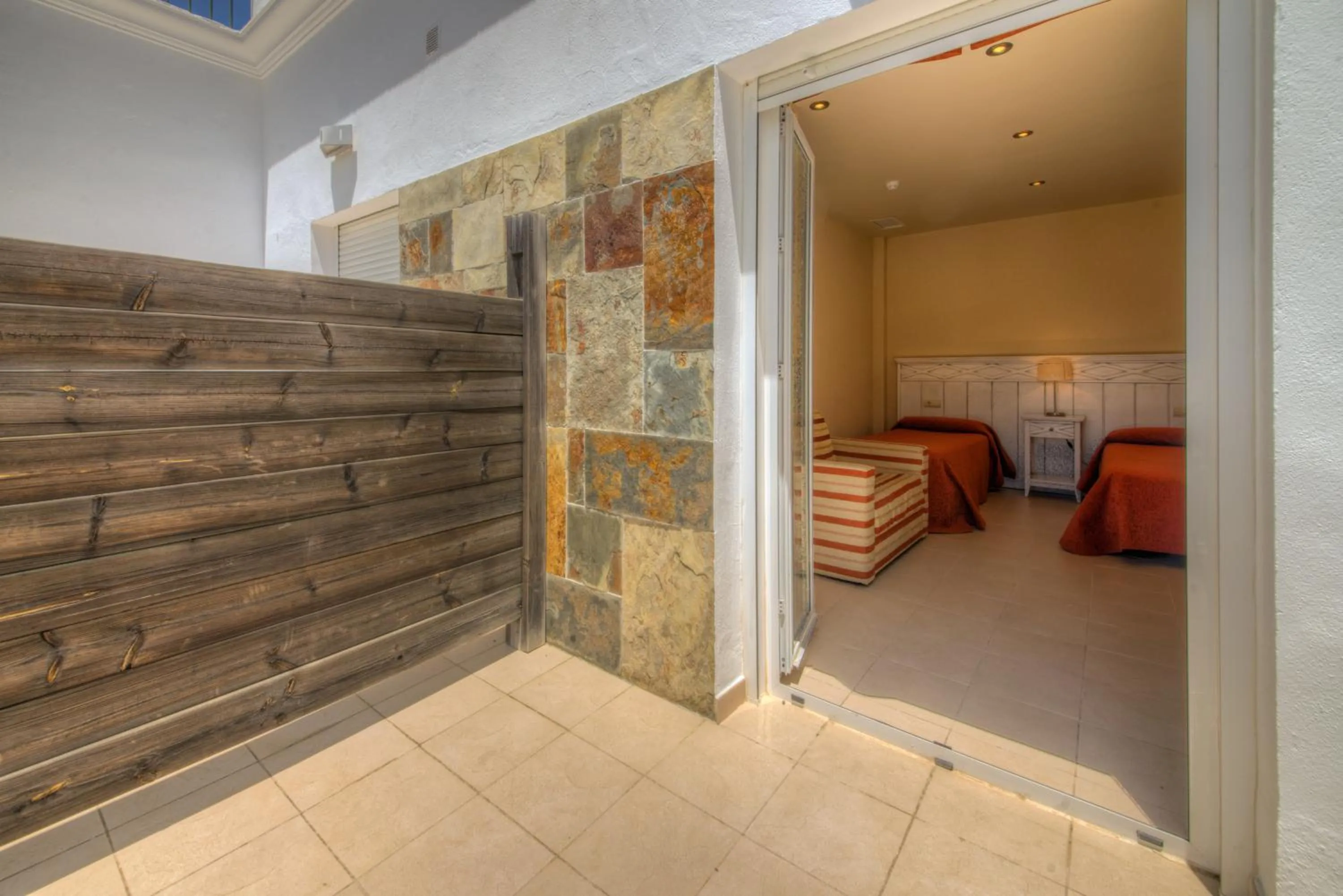 Property building in Apartamentos Piedramar