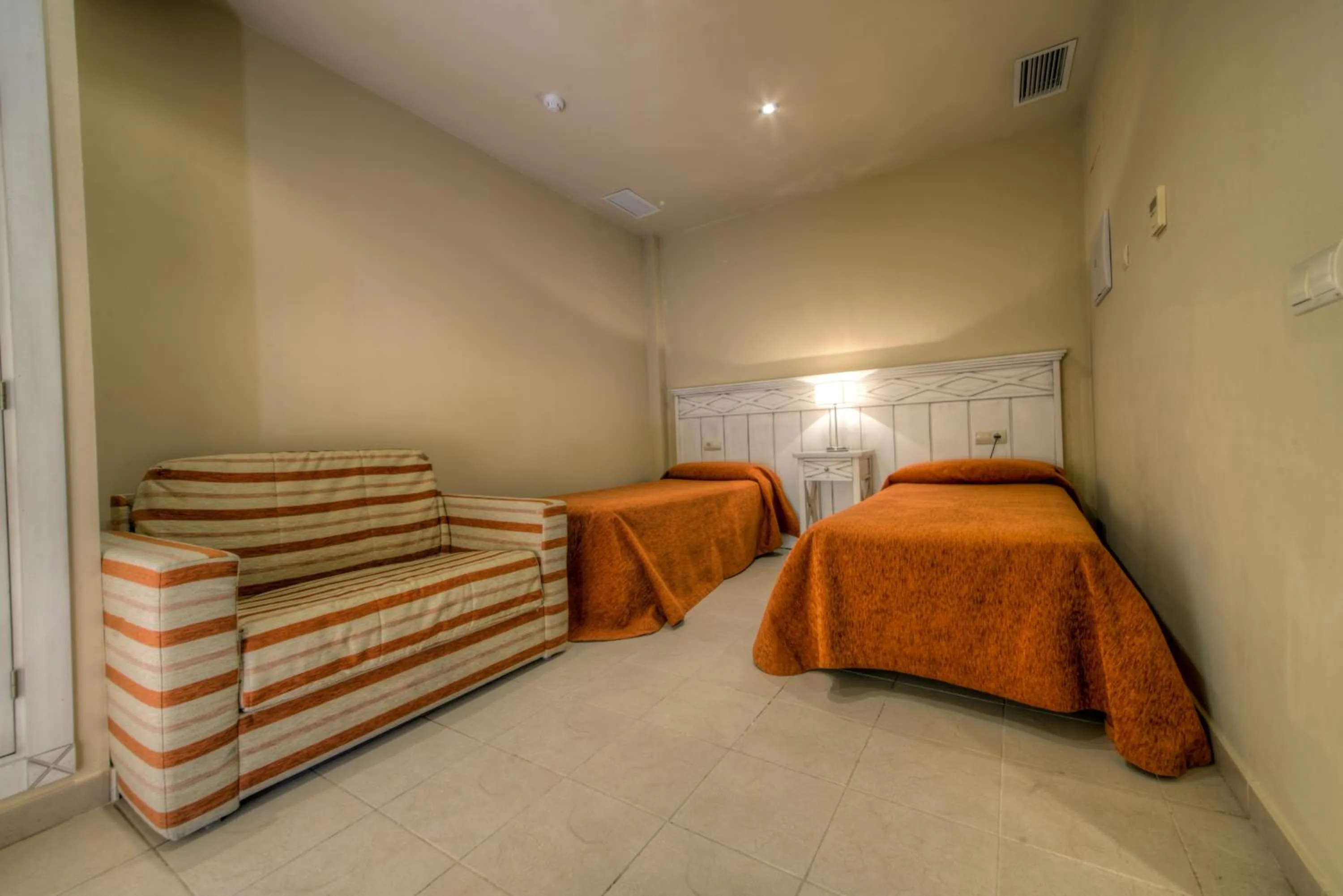 Photo of the whole room, Bed in Apartamentos Piedramar