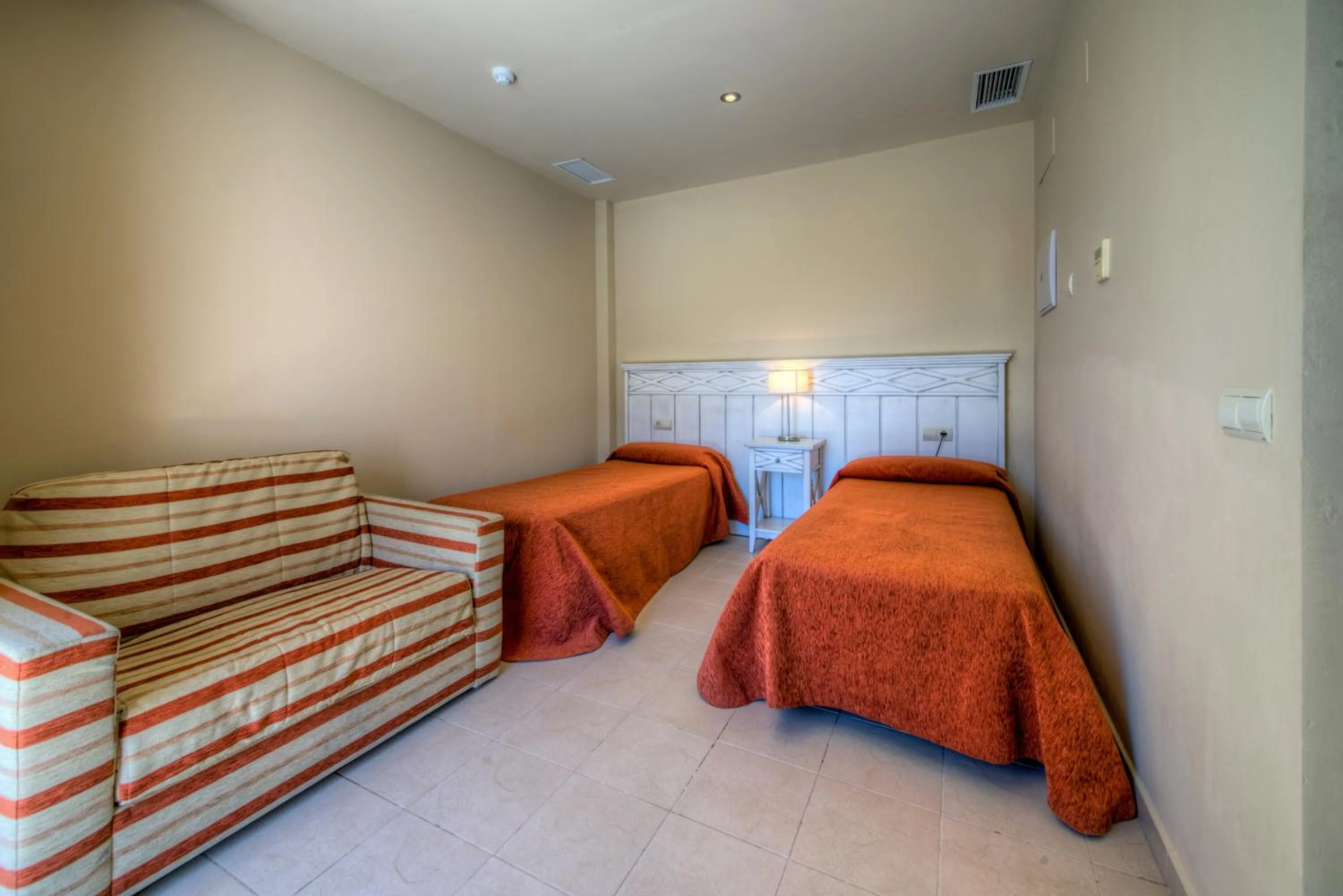 Photo of the whole room, Bed in Apartamentos Piedramar