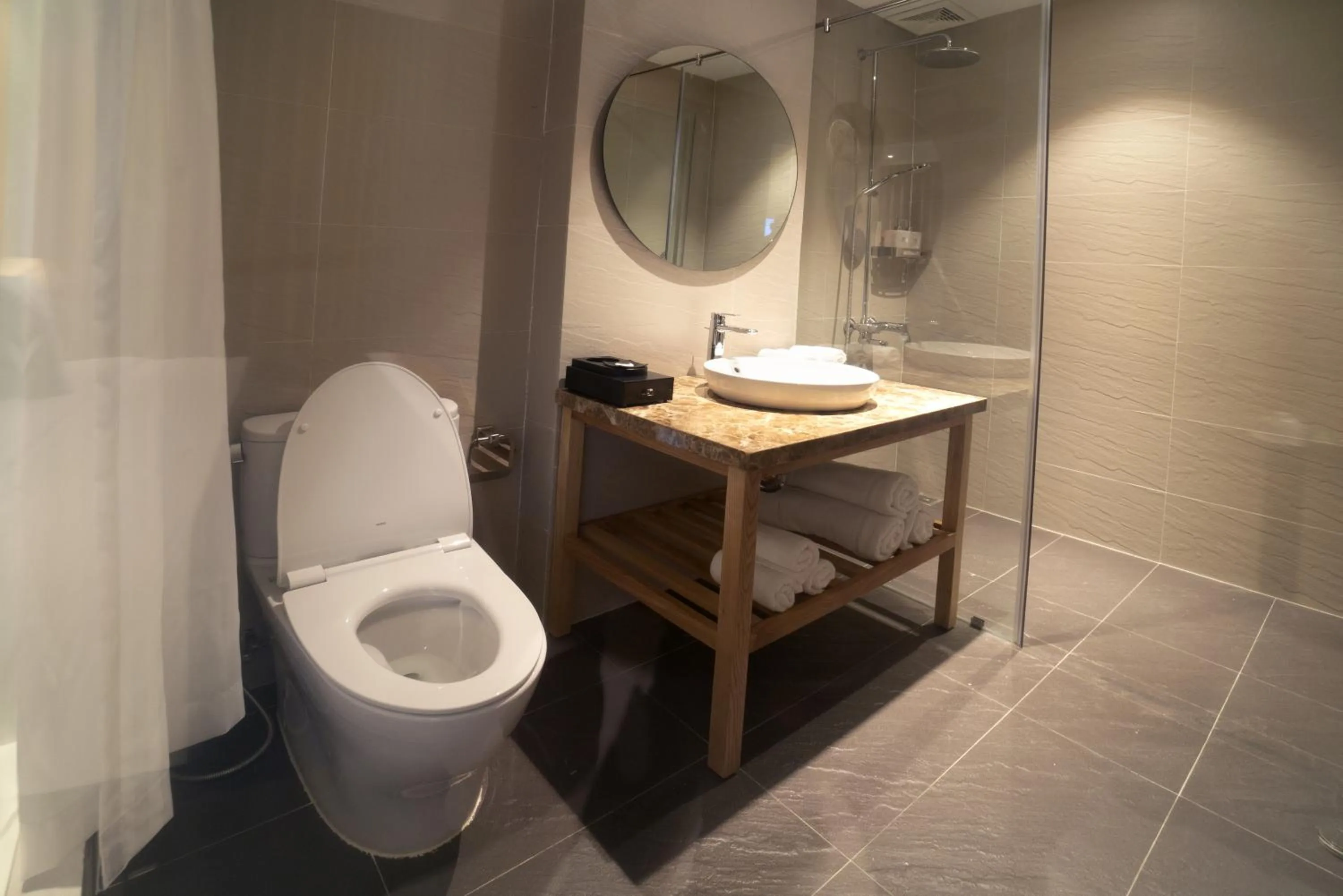 Toilet in Millennium Hue Hotel