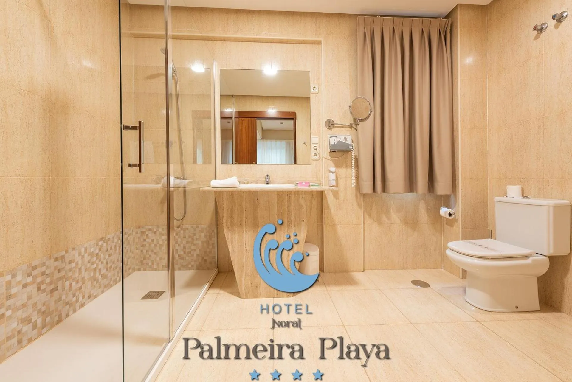 Bathroom in Hotel Norat Palmeira Playa