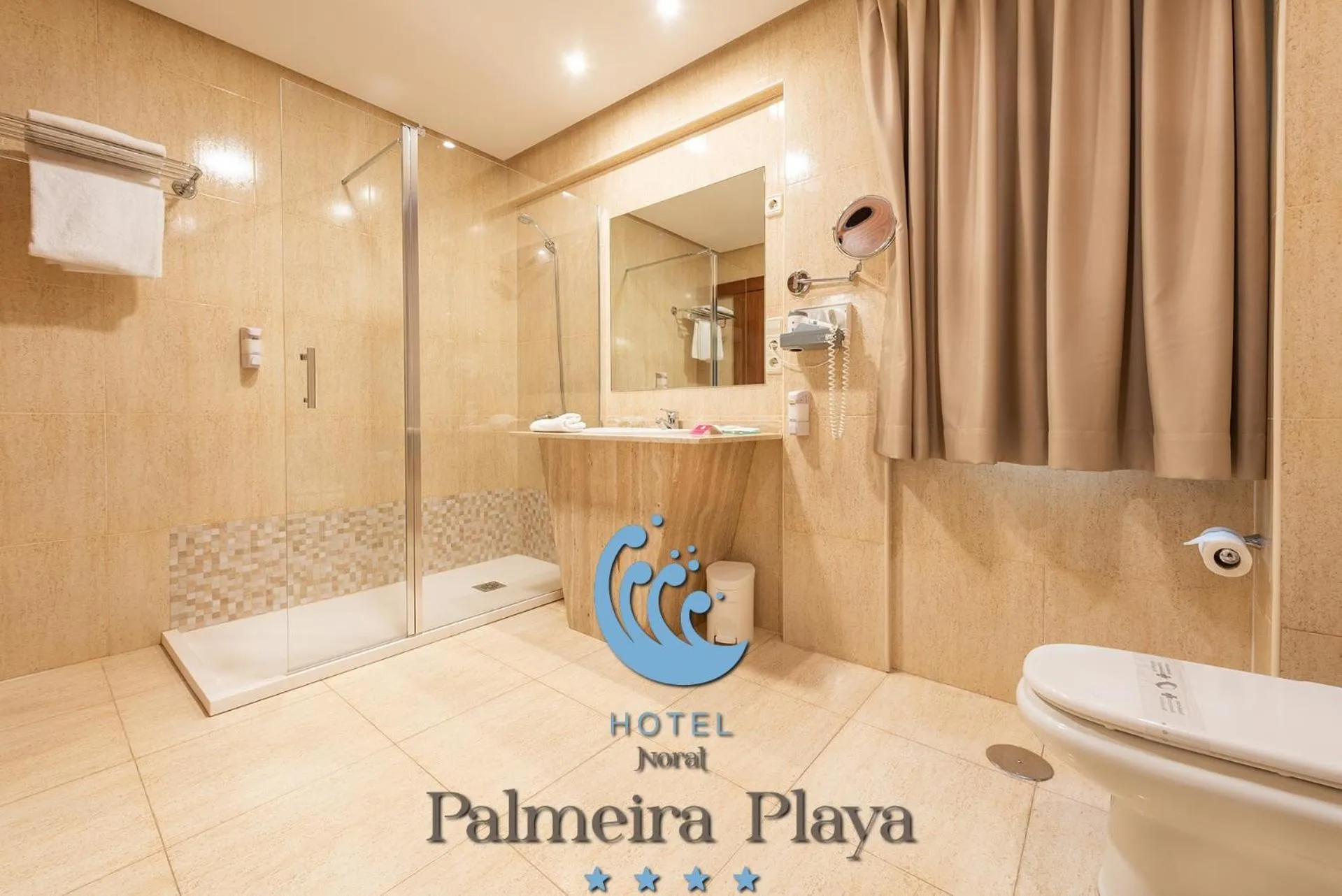Bathroom in Hotel Norat Palmeira Playa