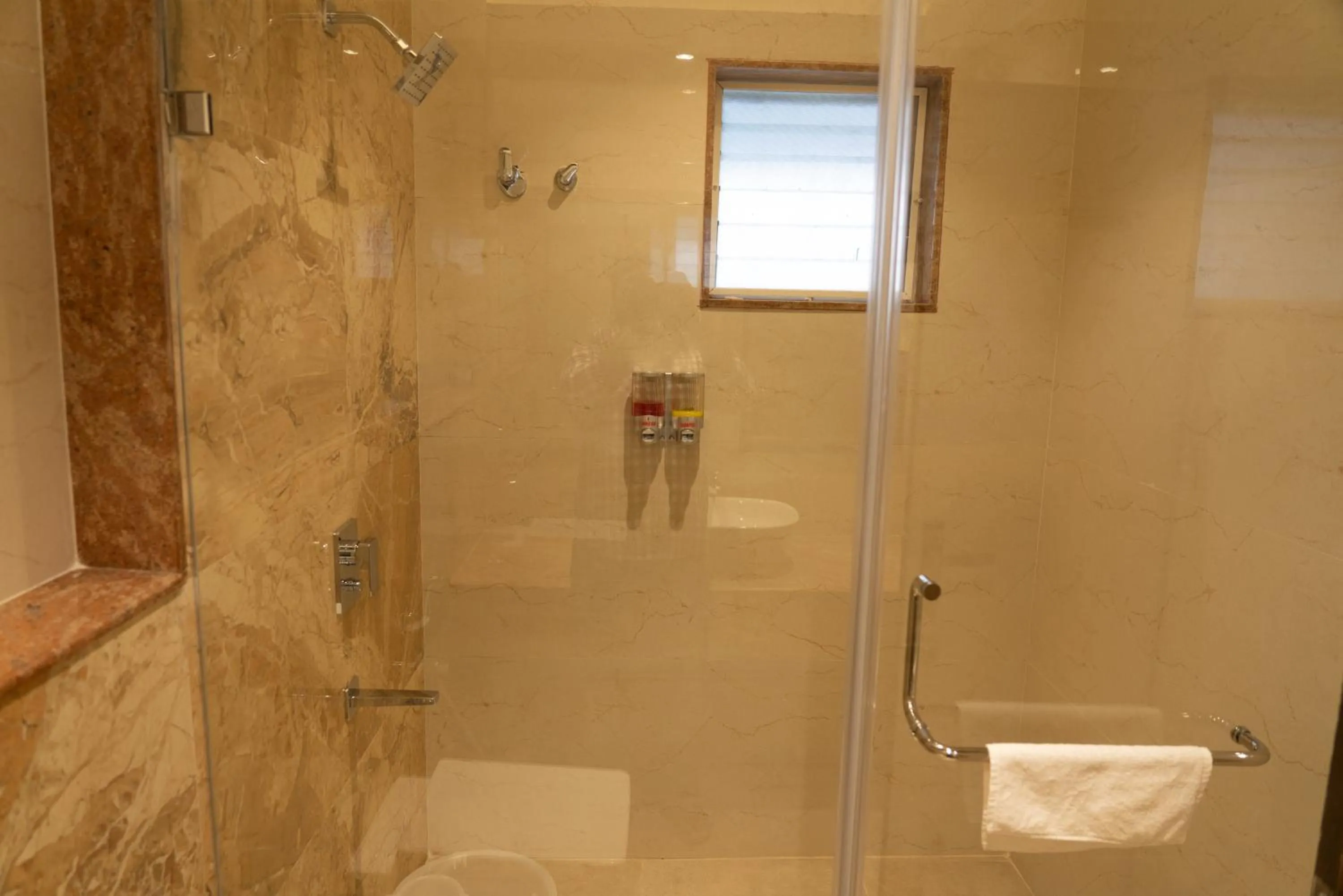 Bathroom in The Paradise Hotel - LUXURY STAY