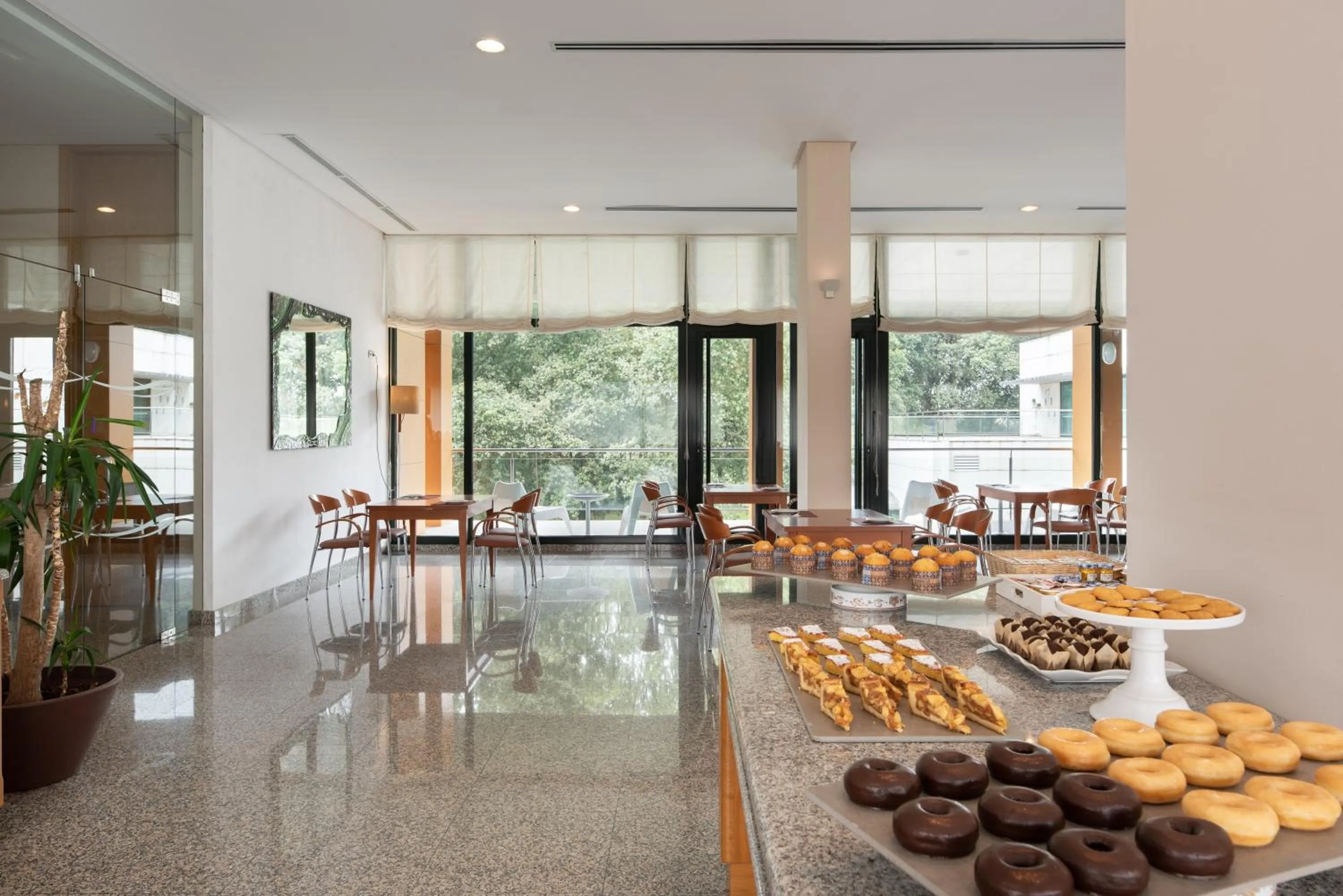 Breakfast in Exe Vía Argentum