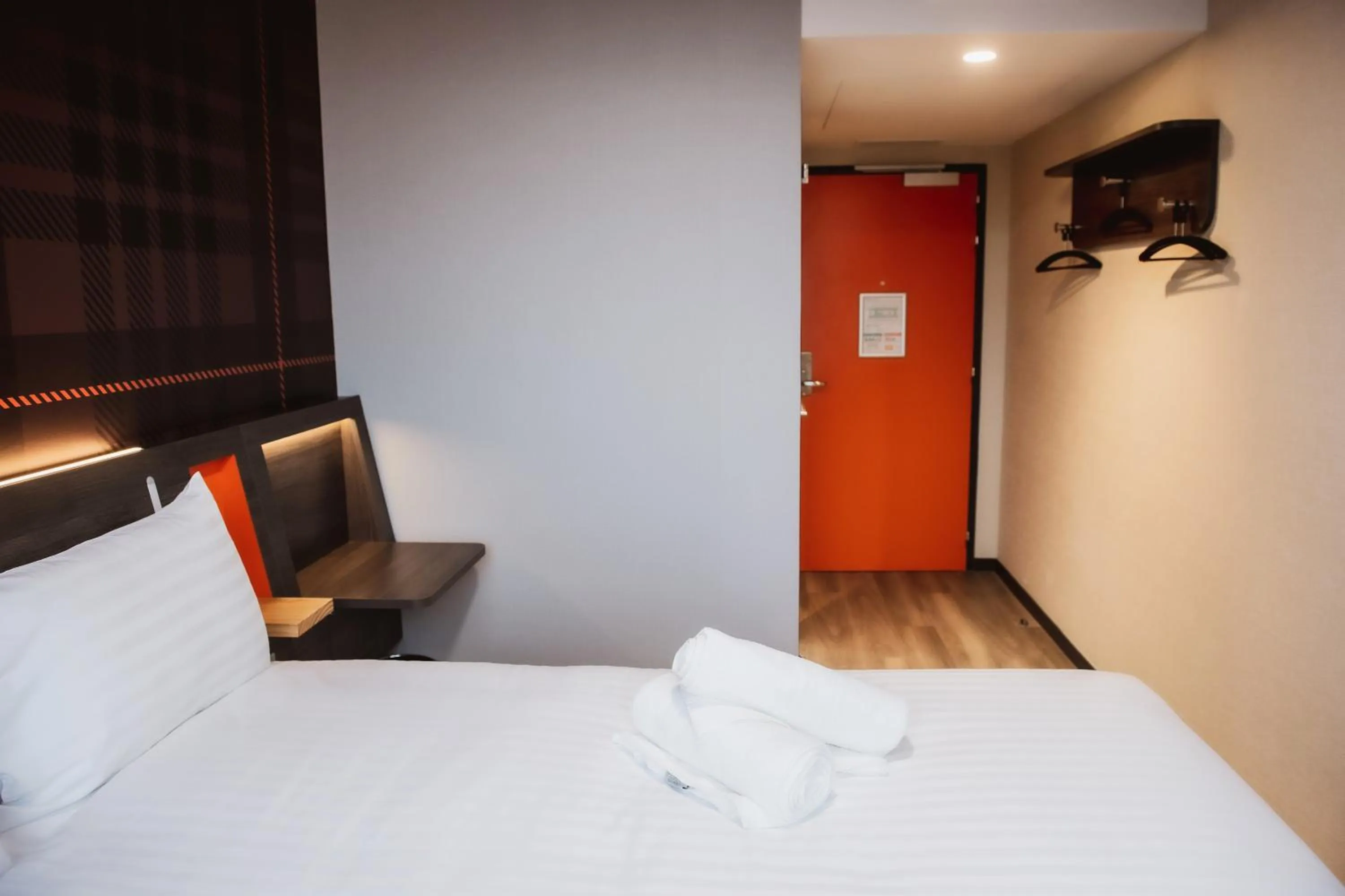 Bedroom, Bed in easyHotel Paris Nord Aubervilliers