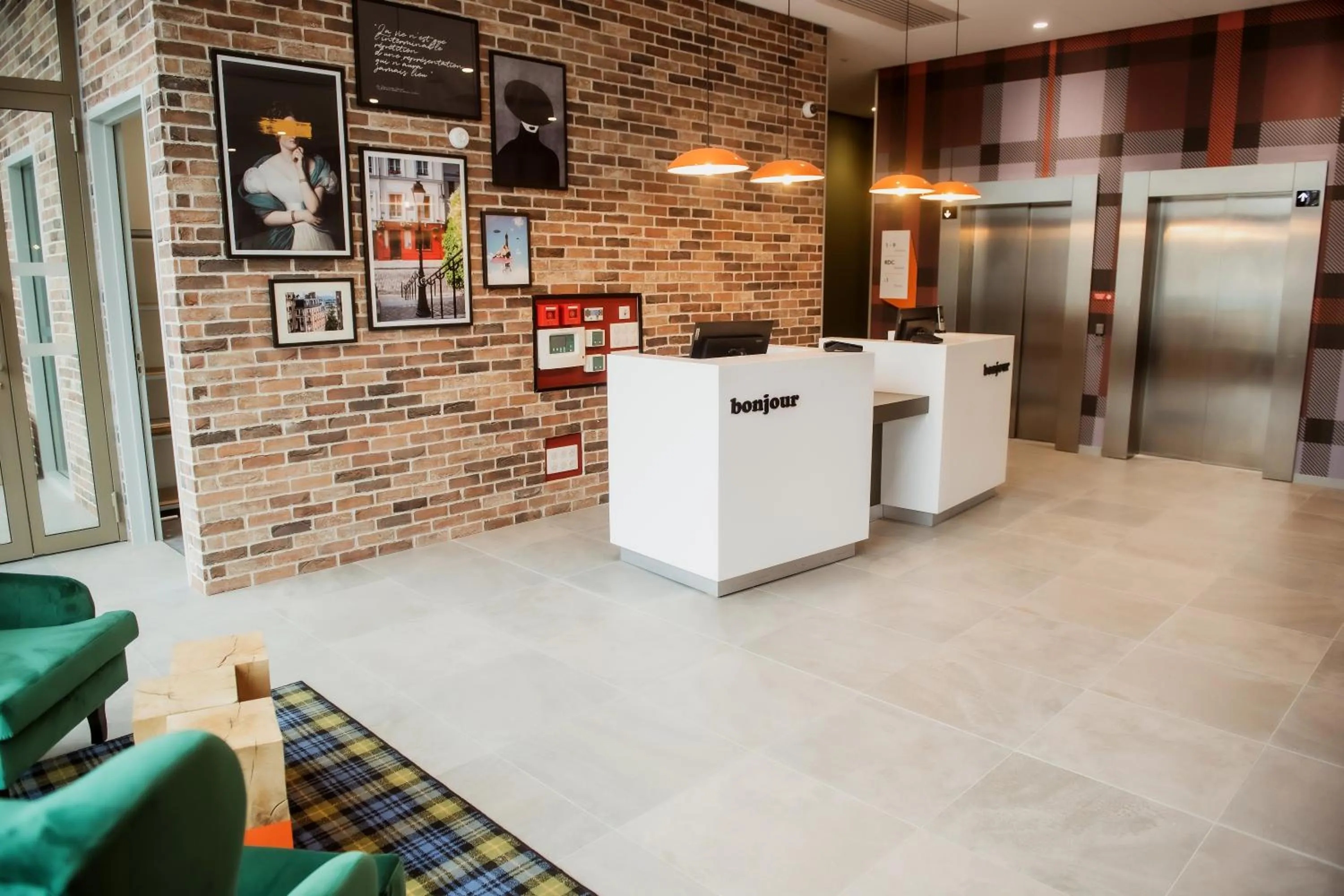 Lobby or reception in easyHotel Paris Nord Aubervilliers