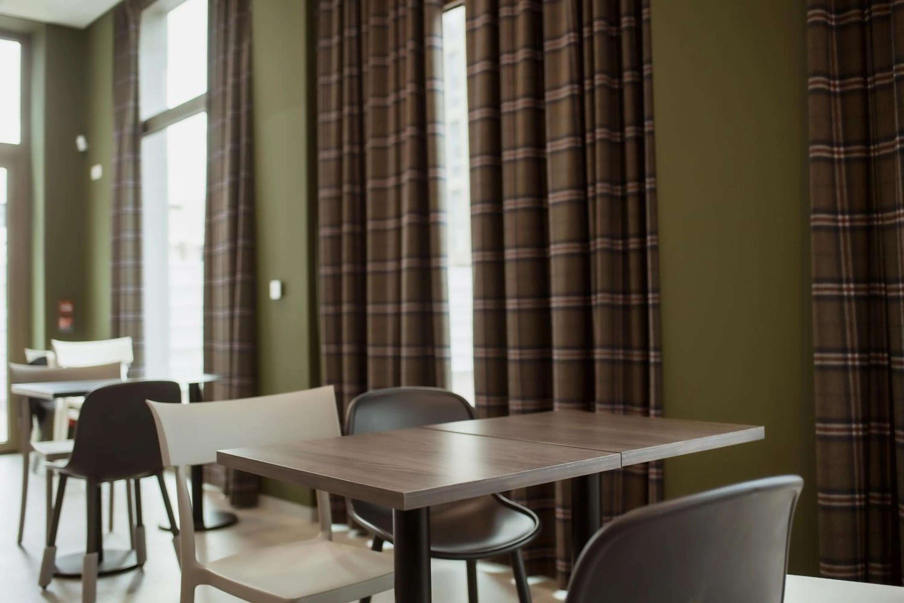 Restaurant/places to eat in easyHotel Paris Nord Aubervilliers