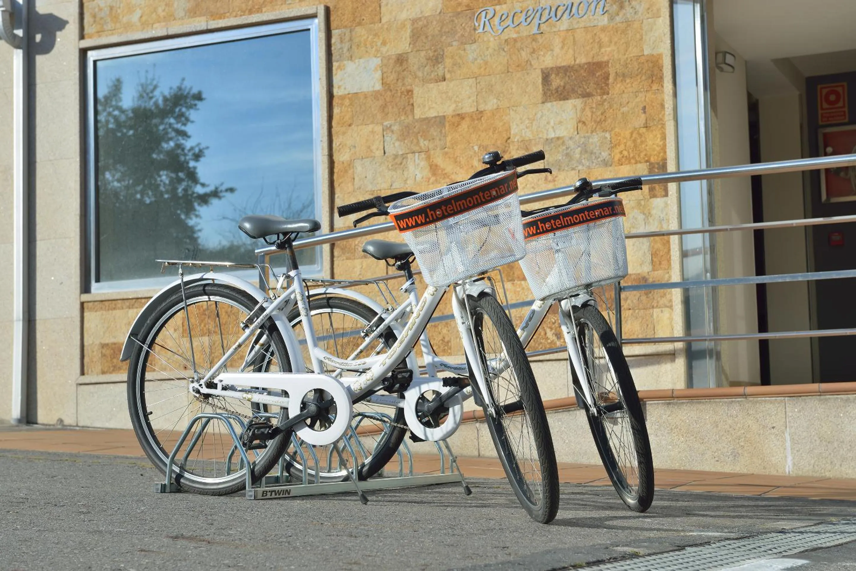 Cycling in Hotel Montemar *** Superior