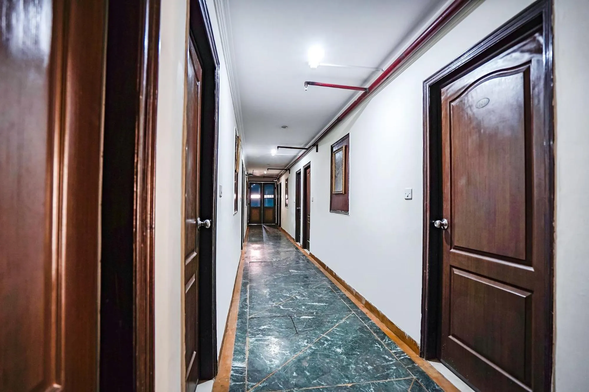 Lobby or reception in FabHotel Taj Heritage