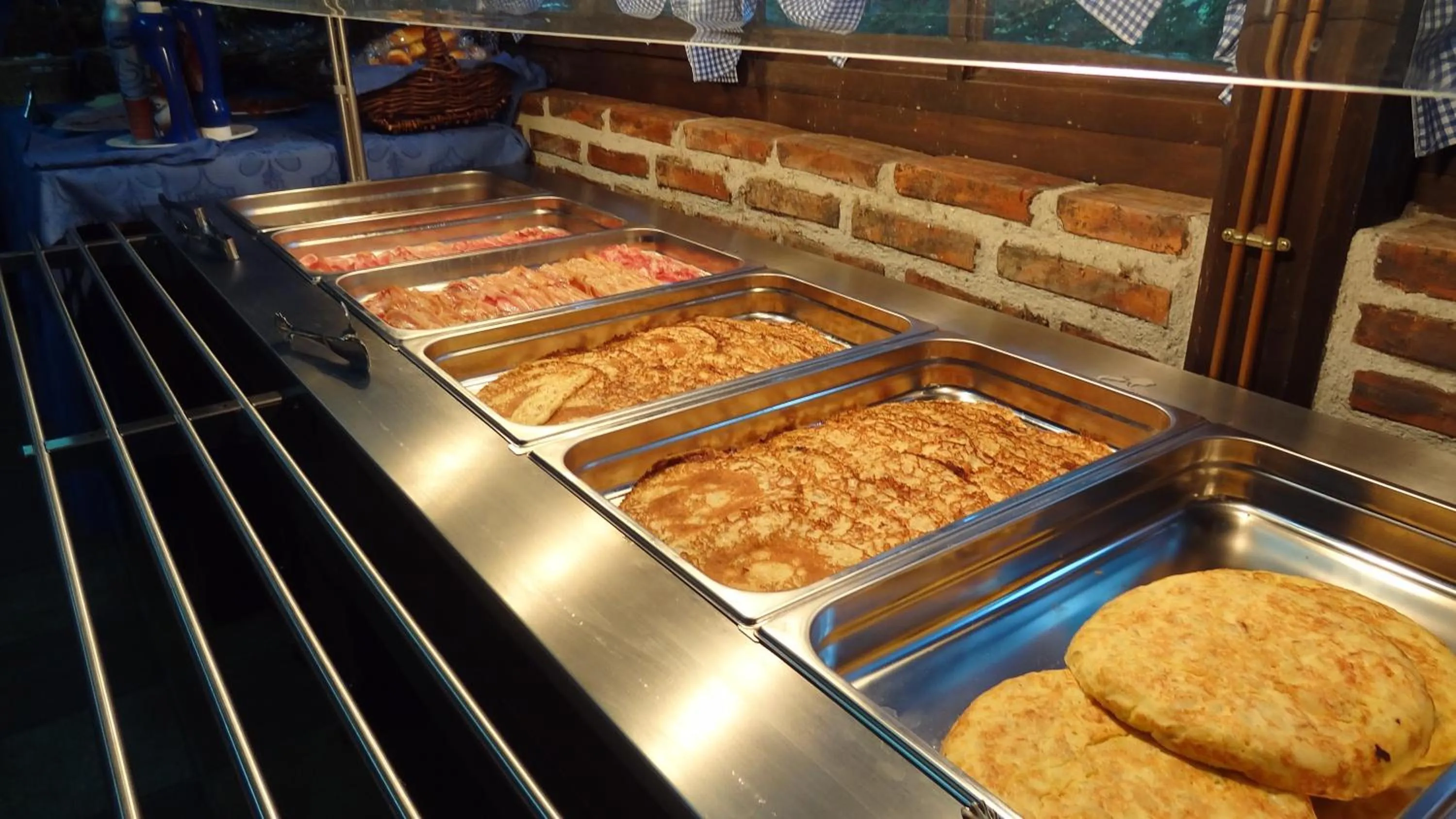 Restaurant/places to eat in Conjunto Hotelero La Pasera