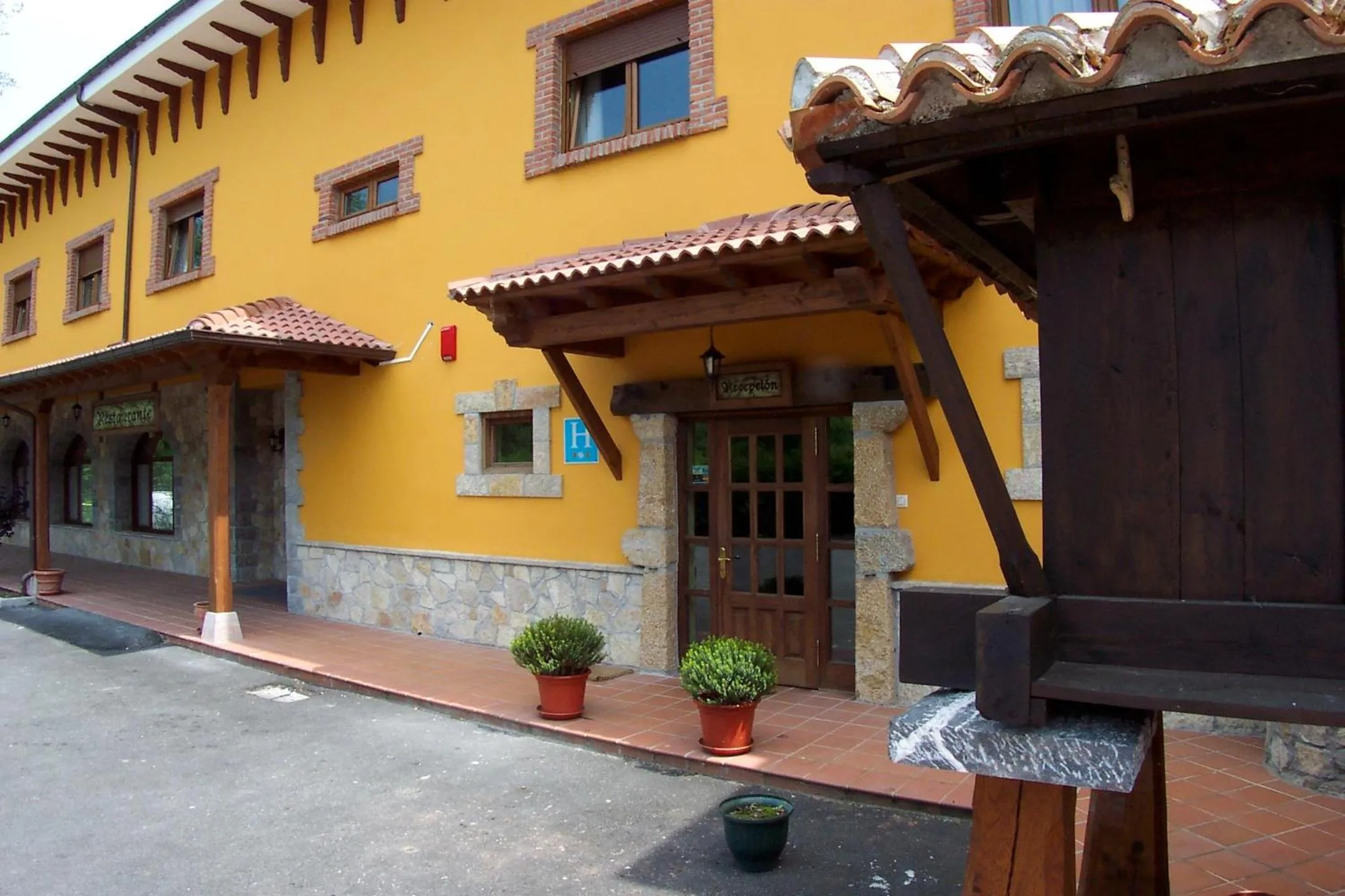 Facade/entrance in Conjunto Hotelero La Pasera