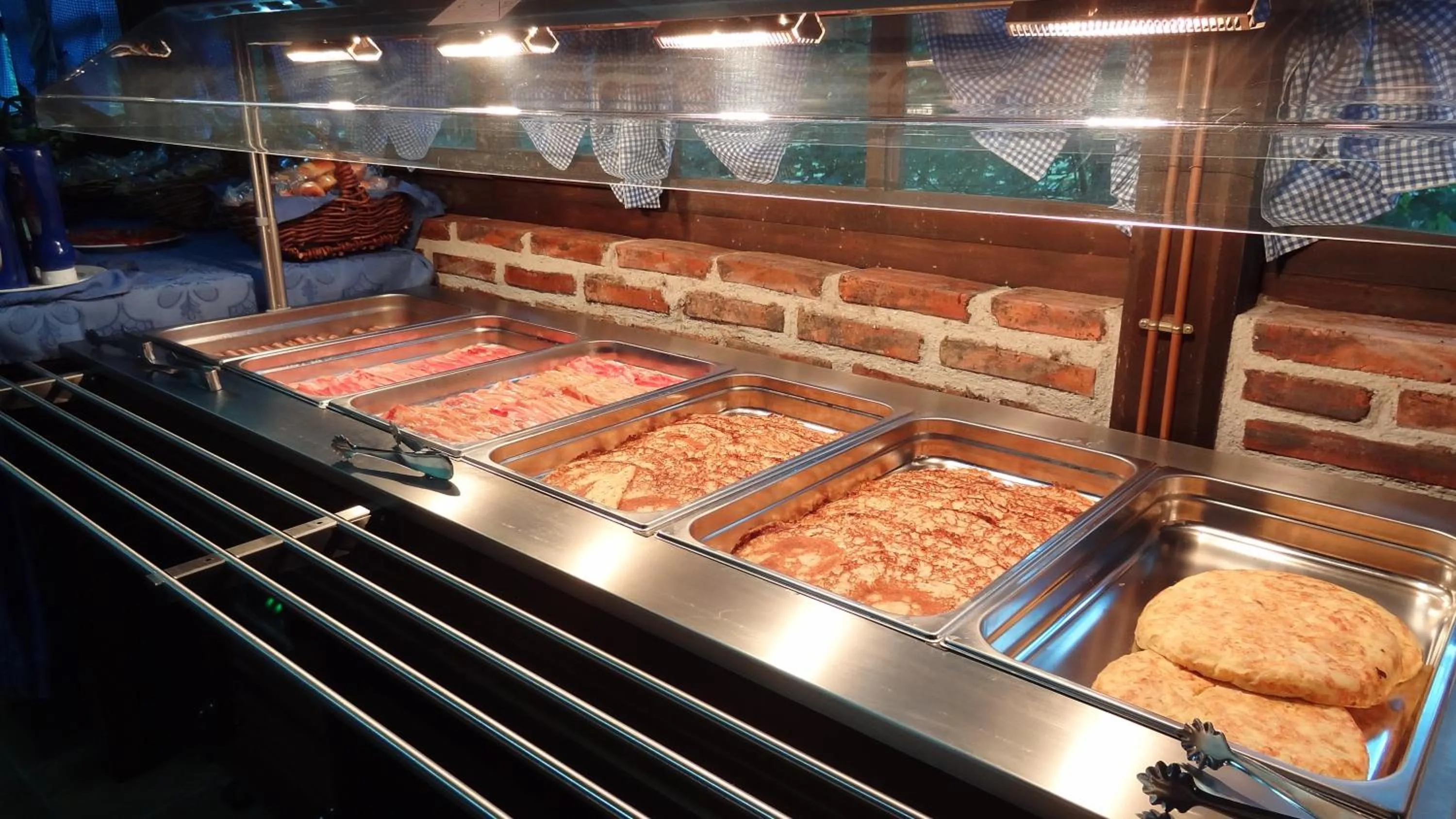 Restaurant/places to eat in Conjunto Hotelero La Pasera