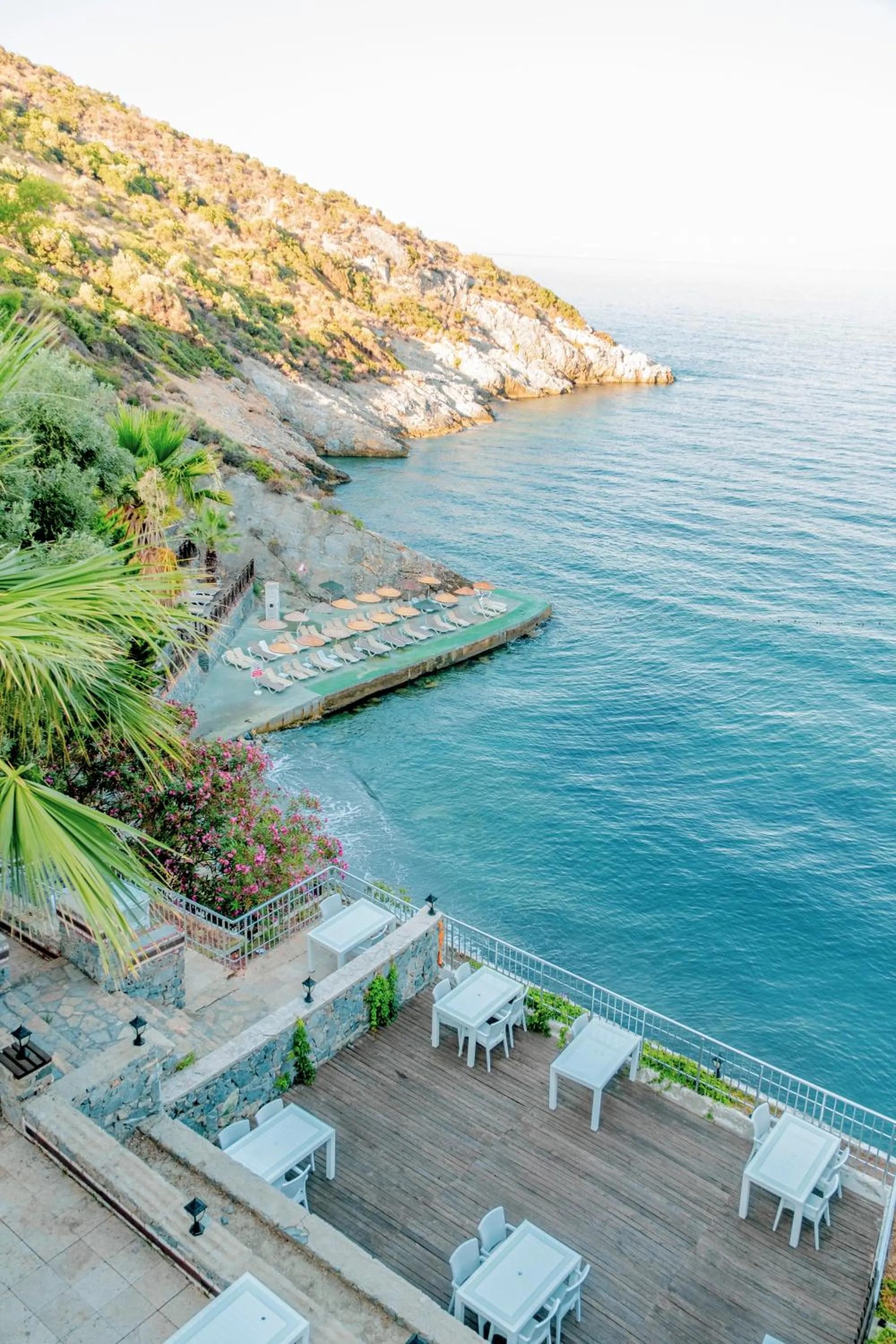 LADONIA HOTELS ADAKULE