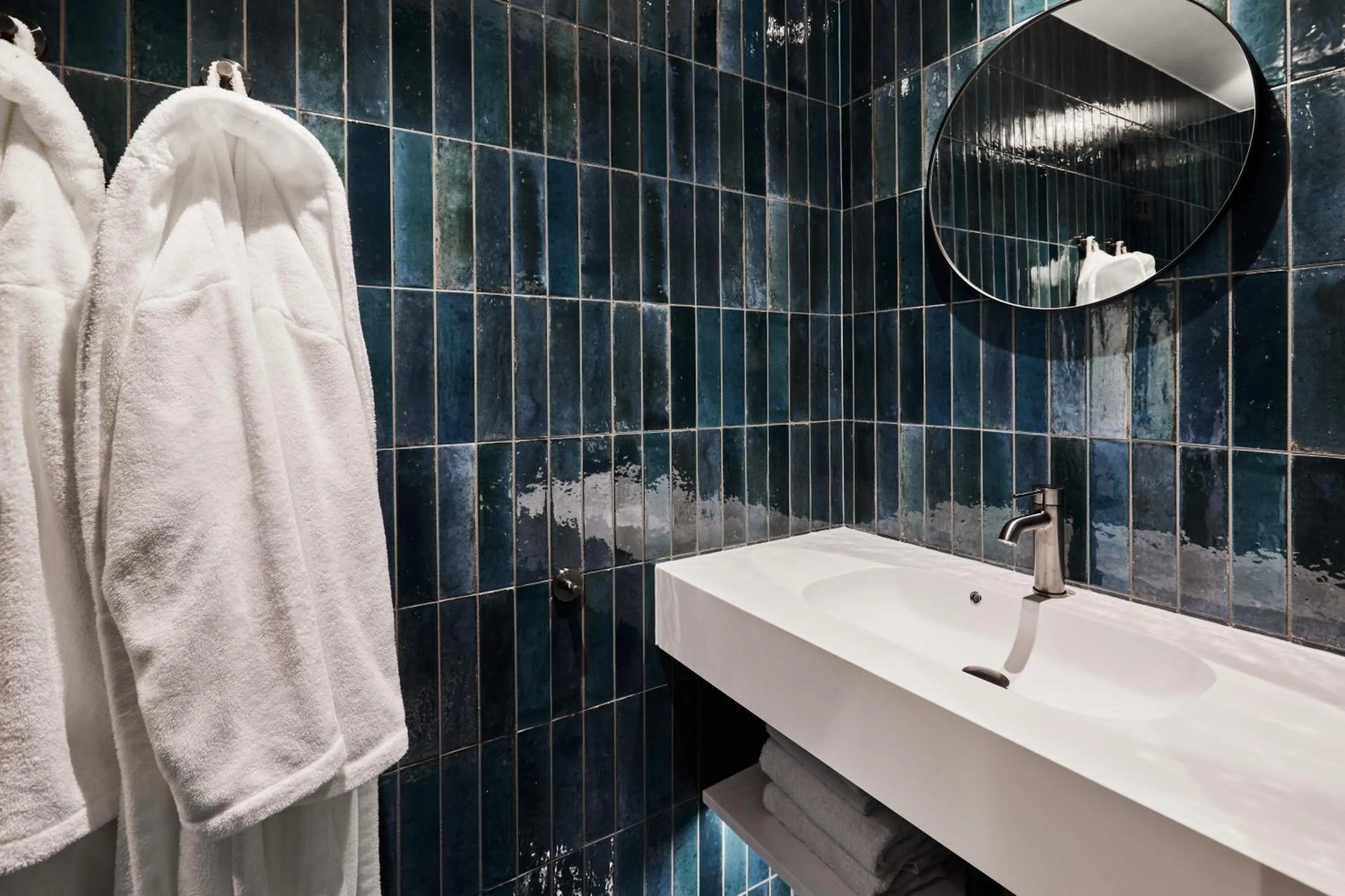 Bathroom in Kirk Suites