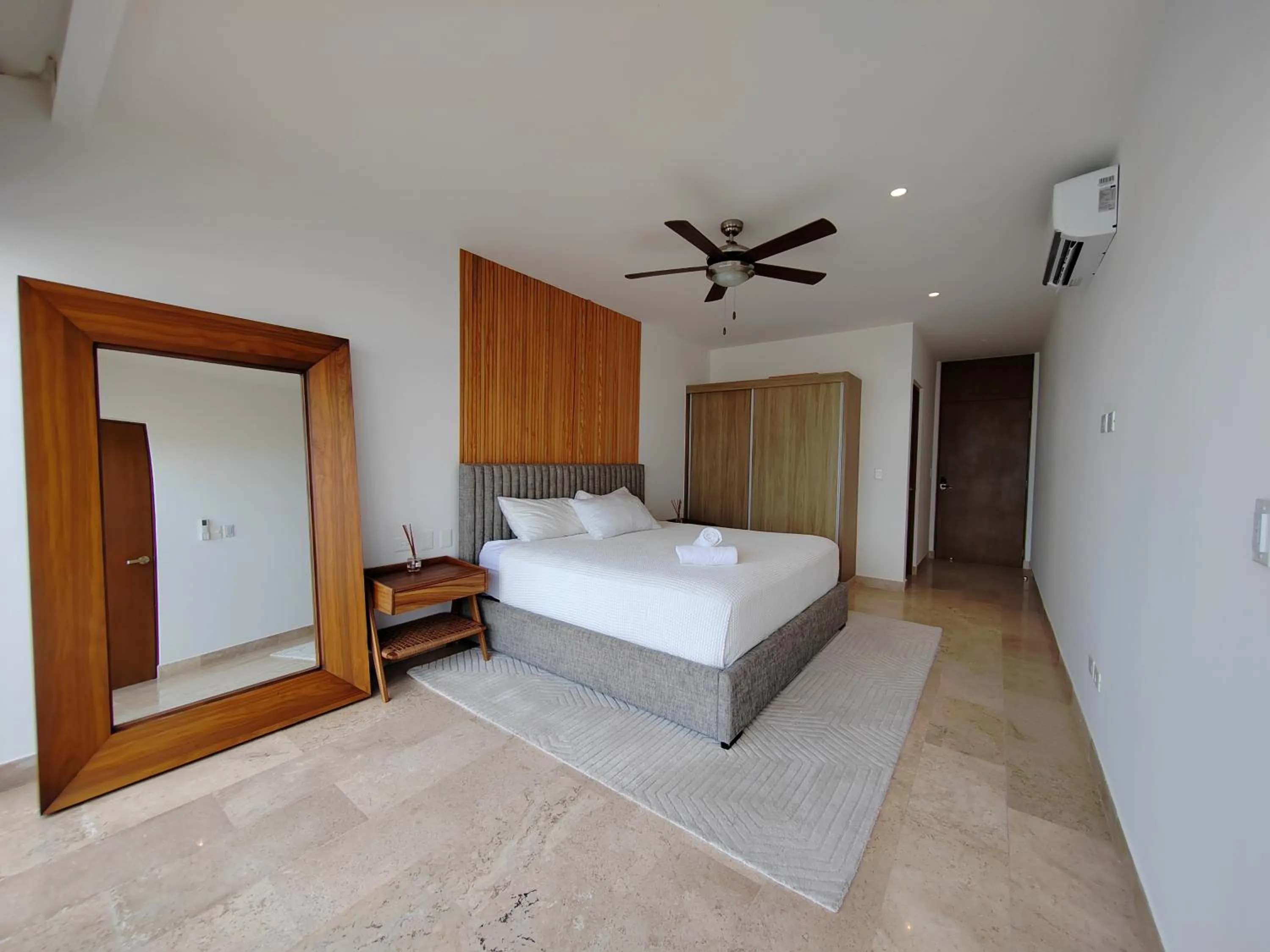 Bed in New & Equipped Apartment Steps From The Beach With Pool Jacuzzi By Yeah