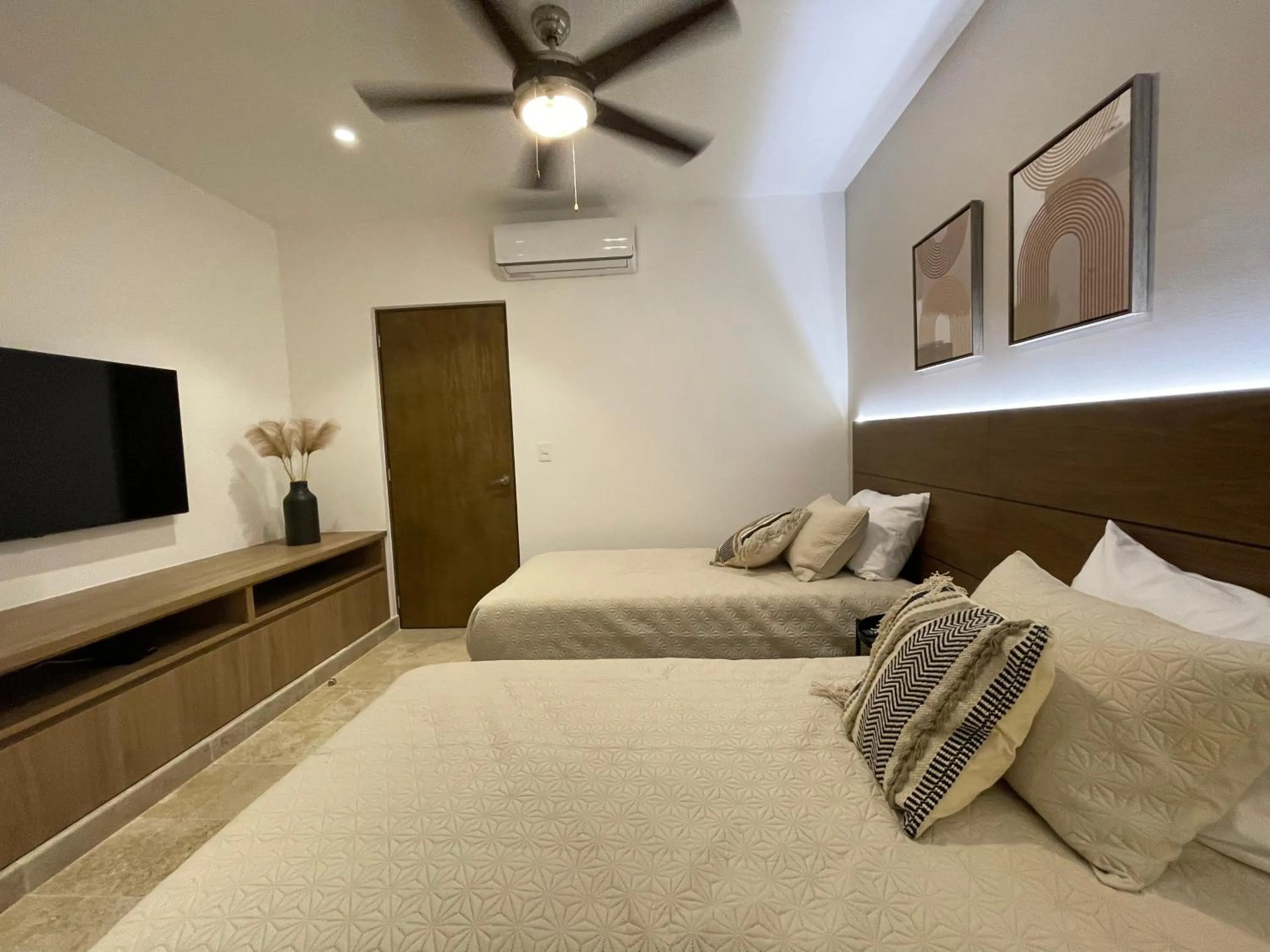 Bedroom, Bed in New & Equipped Apartment Steps From The Beach With Pool Jacuzzi By Yeah