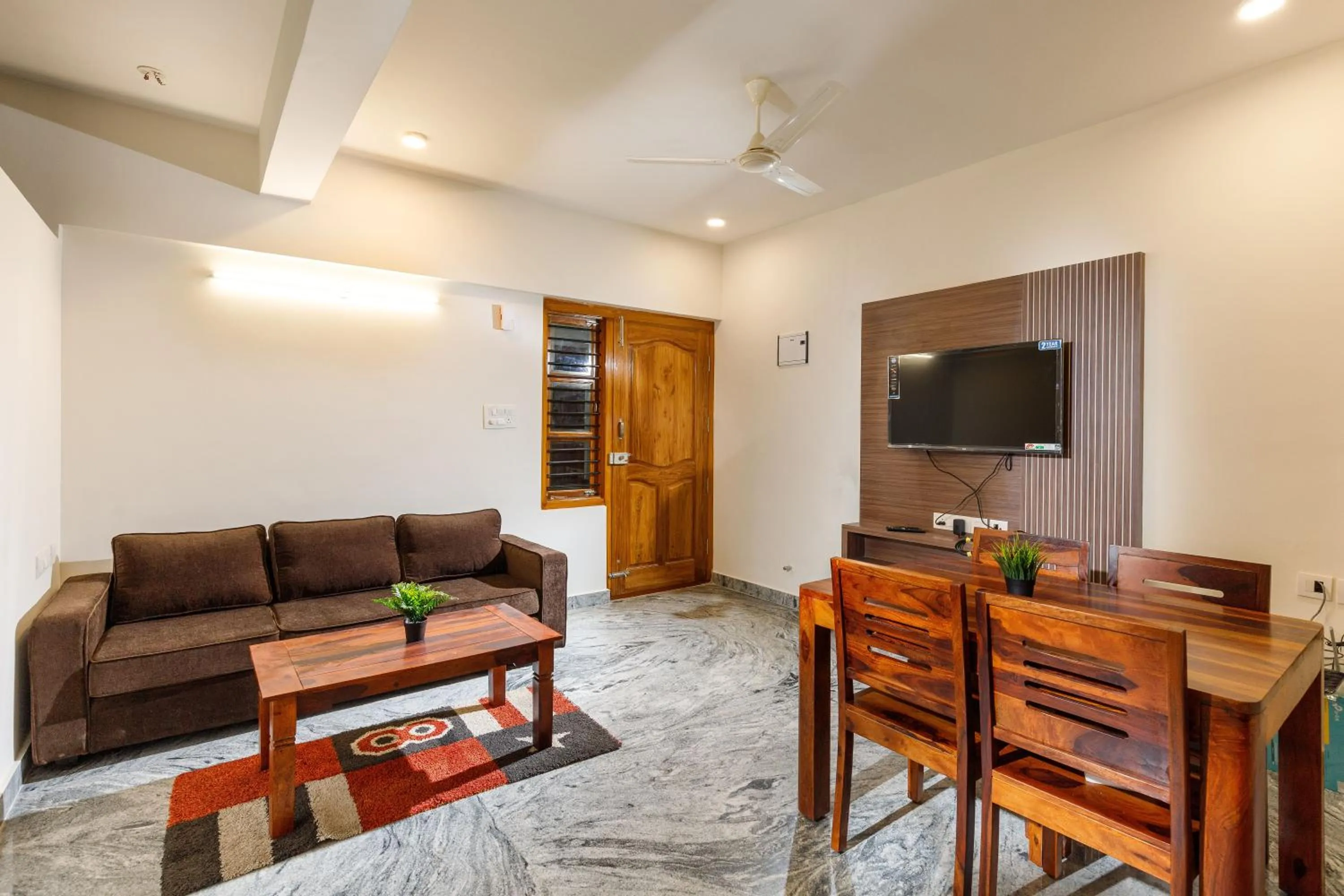 TV and multimedia in SPLENDID SHUBHAM SERVICED APARTMENTS