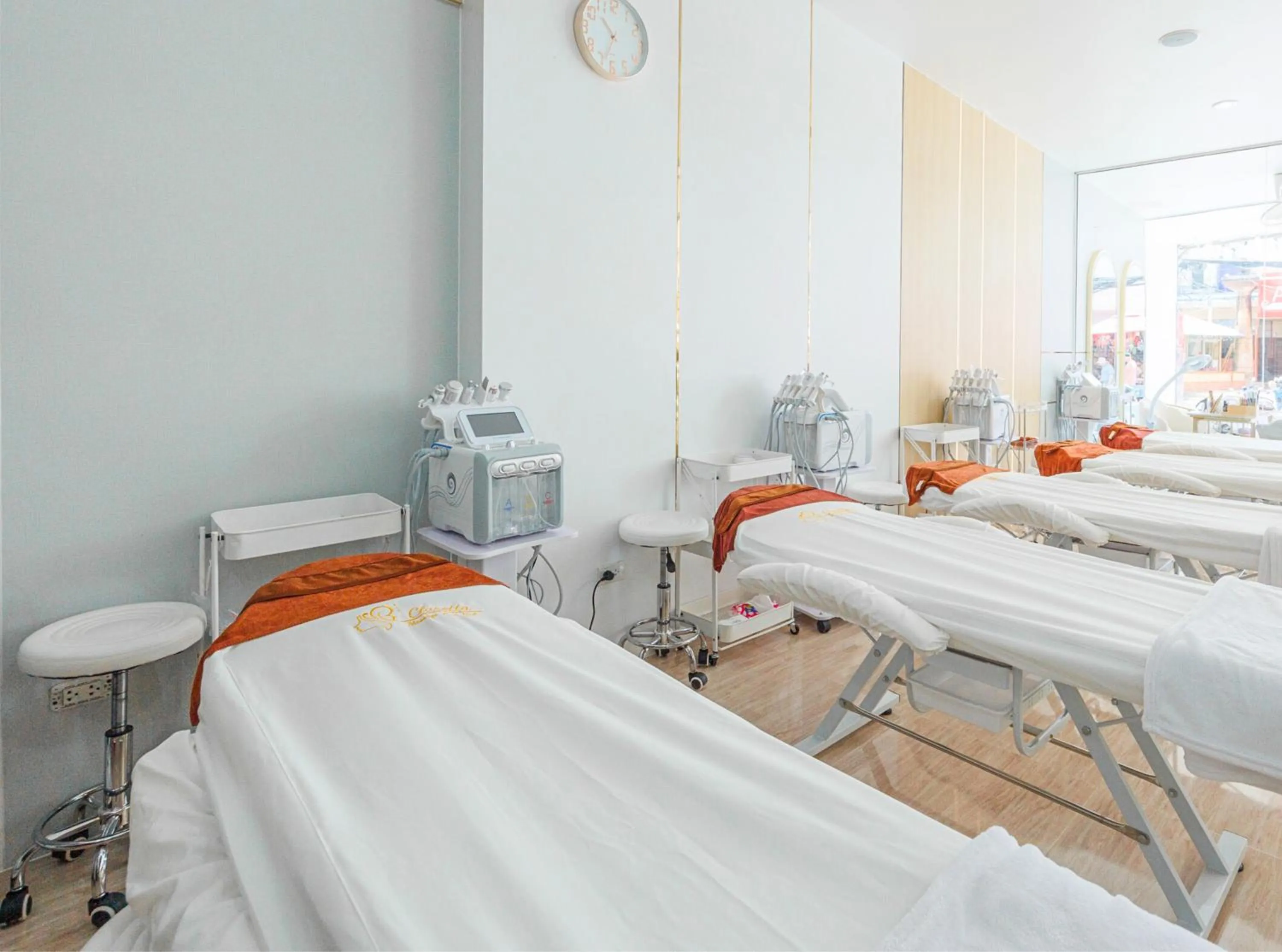 Activities in La Vista Patong Hotel