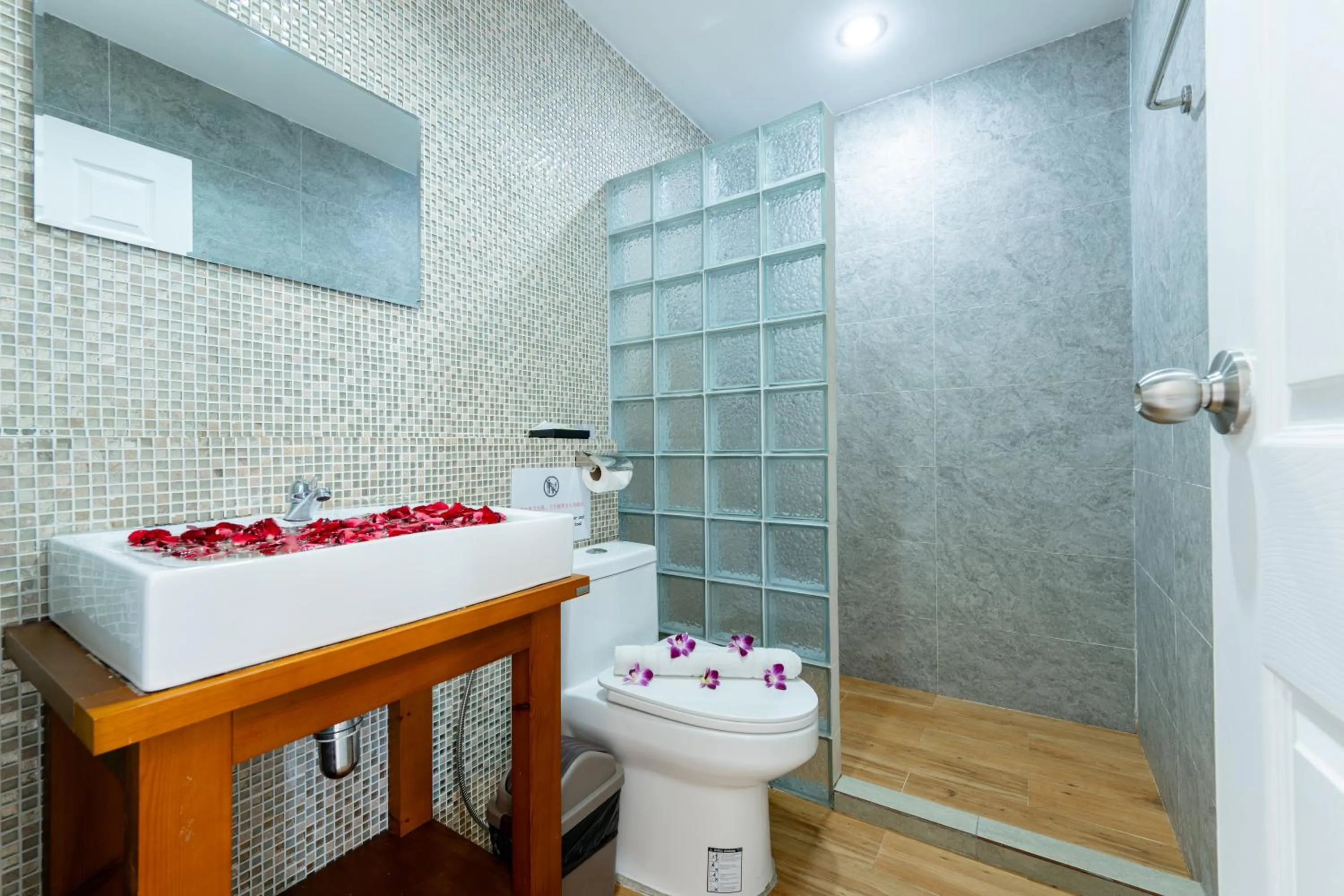 Bathroom in La Vista Patong Hotel