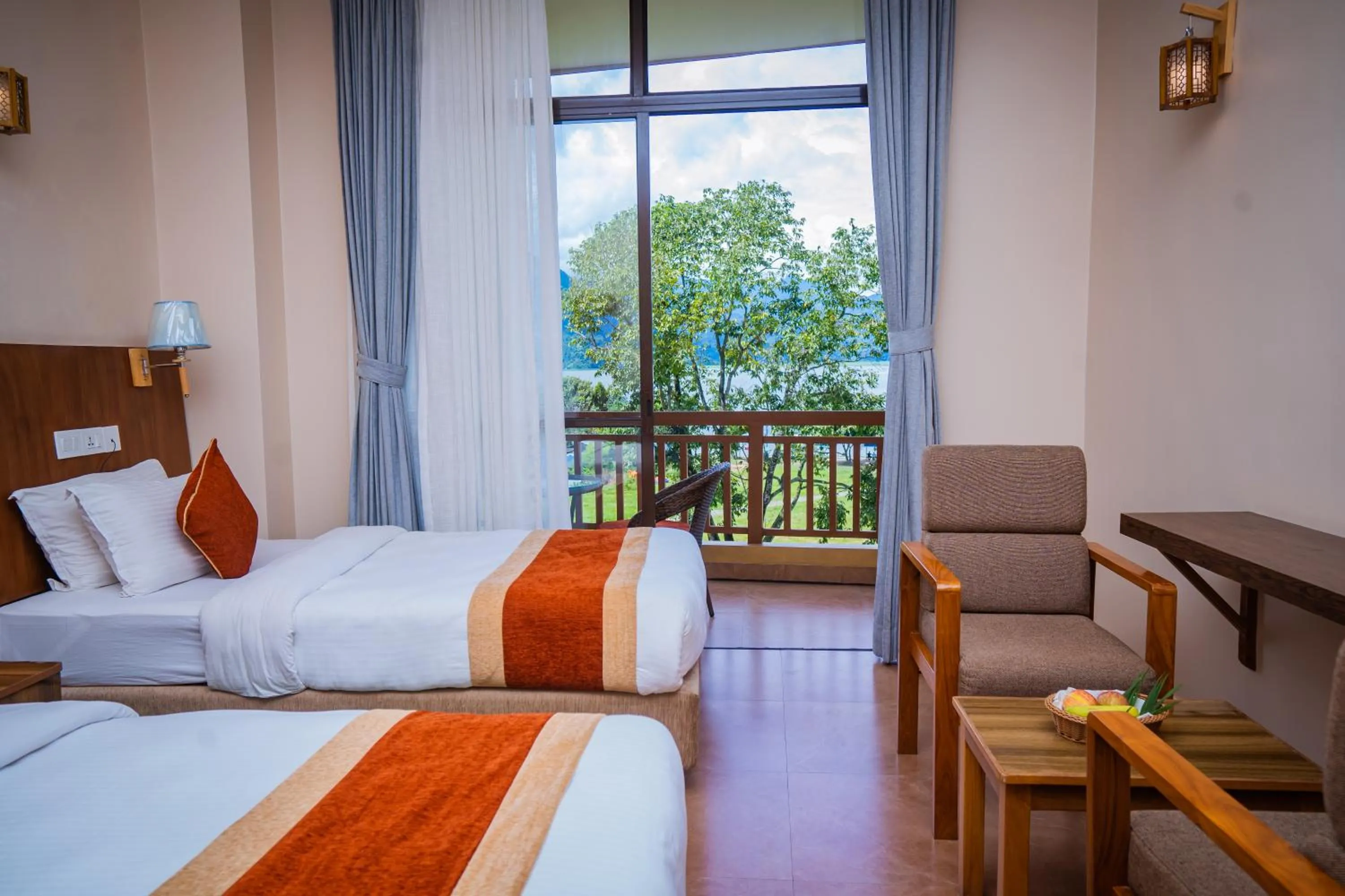 Bed in Hotel Fewa Camp