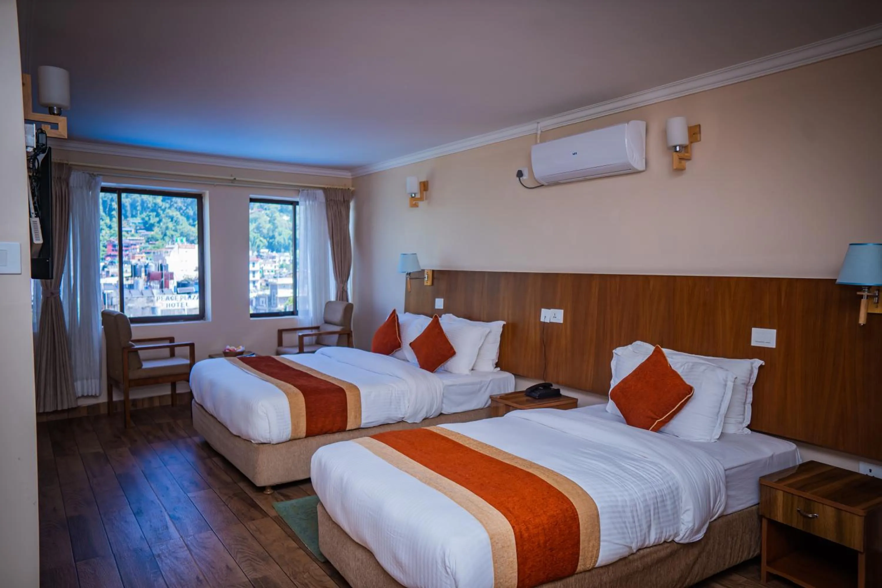 Bed in Hotel Fewa Camp