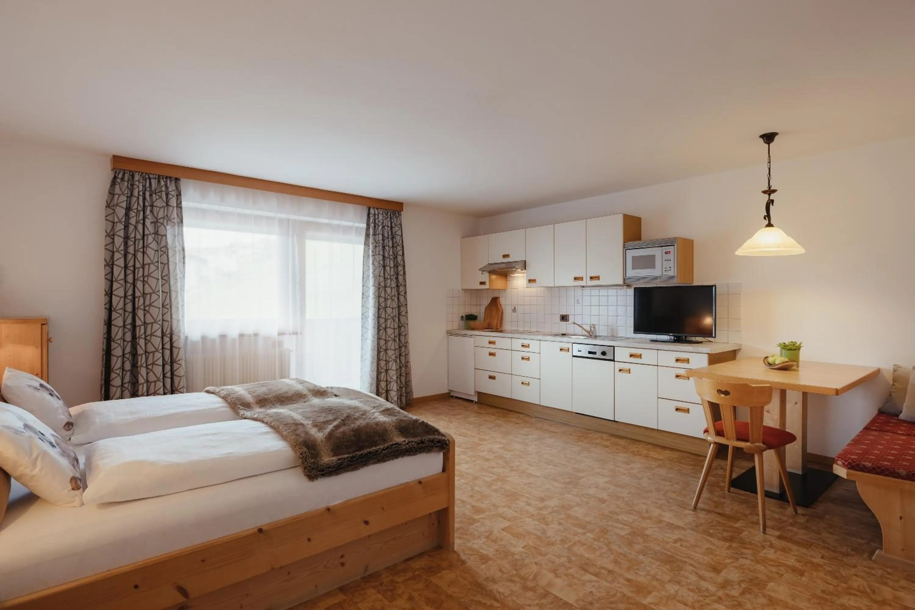 Photo of the whole room, Bed in Oberaldoss Residence Wellness