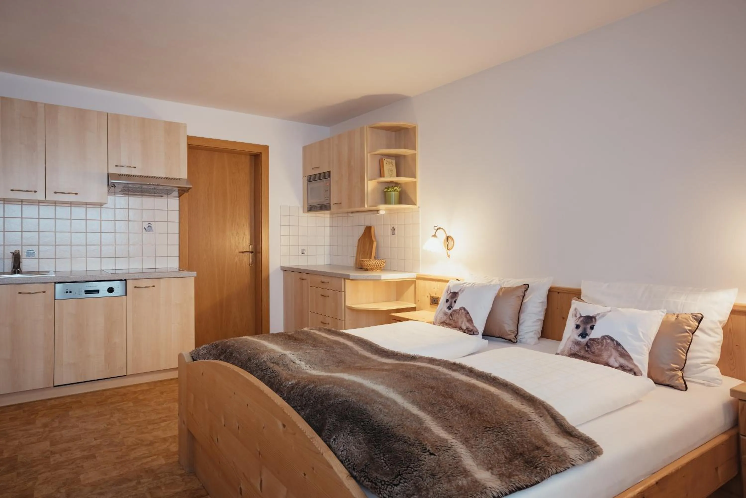 Kitchen or kitchenette, Bed in Oberaldoss Residence Wellness