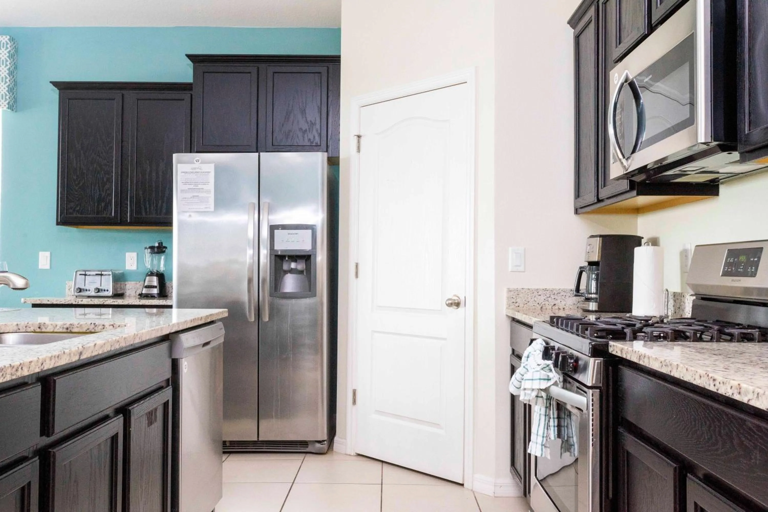 Marvelous 7 Bd w/ Pool Close to Disney @ Solterra 6086