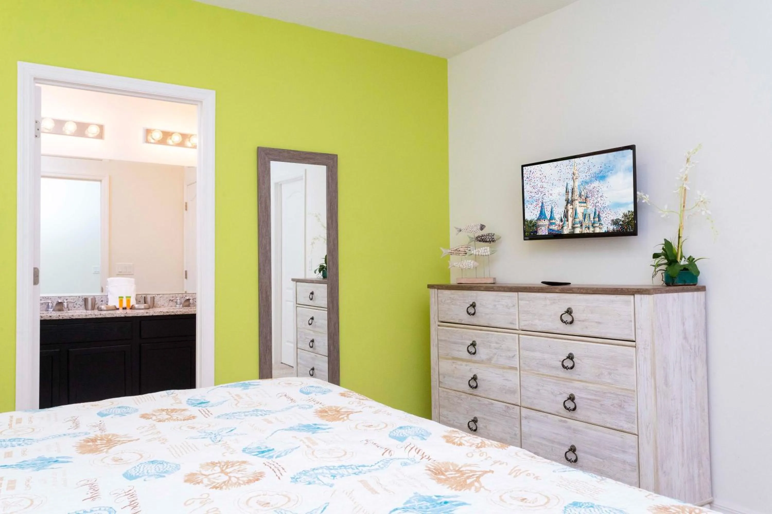 Bed in Marvelous 7 Bd w/ Pool Close to Disney @ Solterra 6086