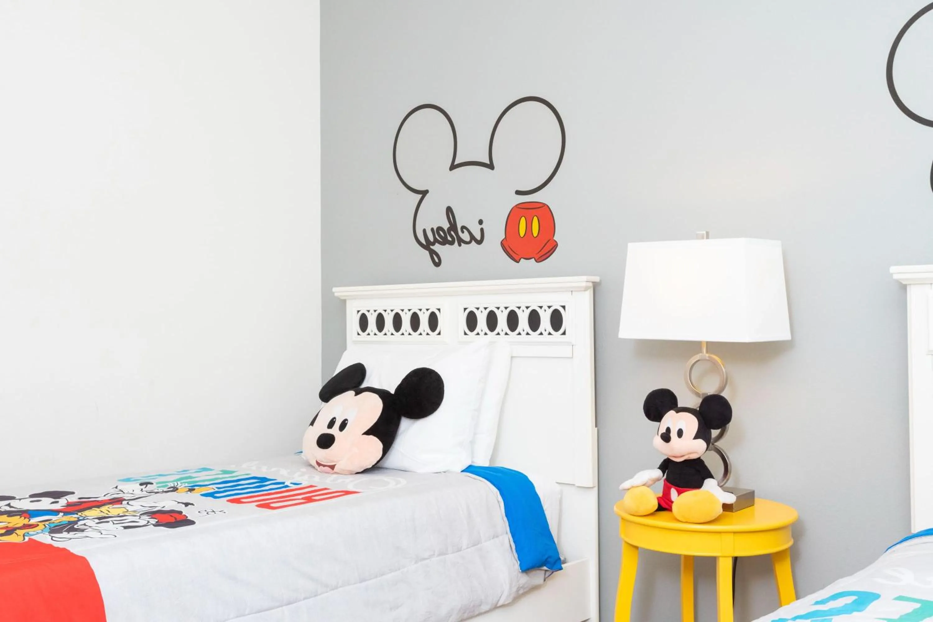 Bed in Marvelous 7 Bd w/ Pool Close to Disney @ Solterra 6086