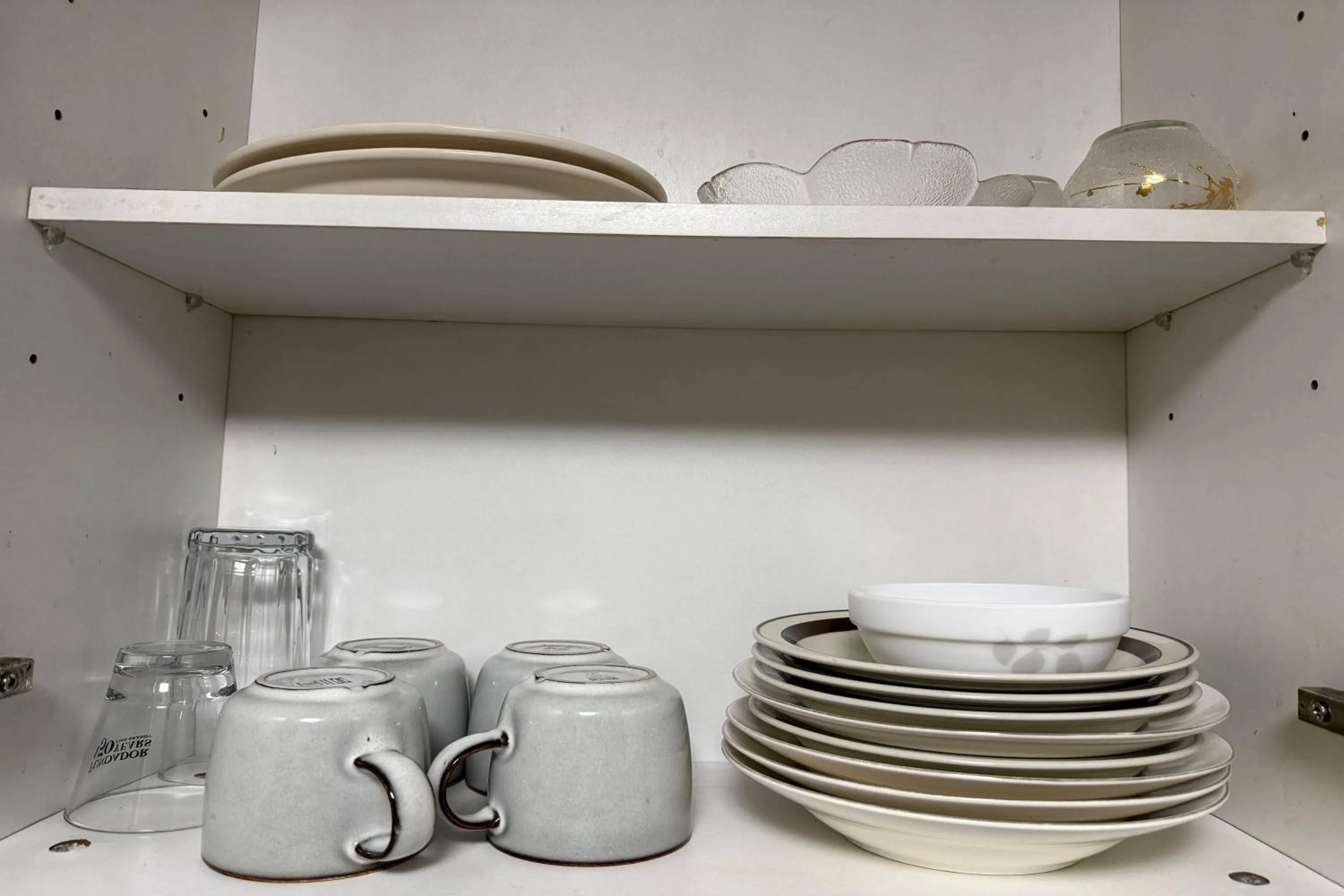 Coffee/tea facilities in Del's Condotel across NAIA Terminal 3