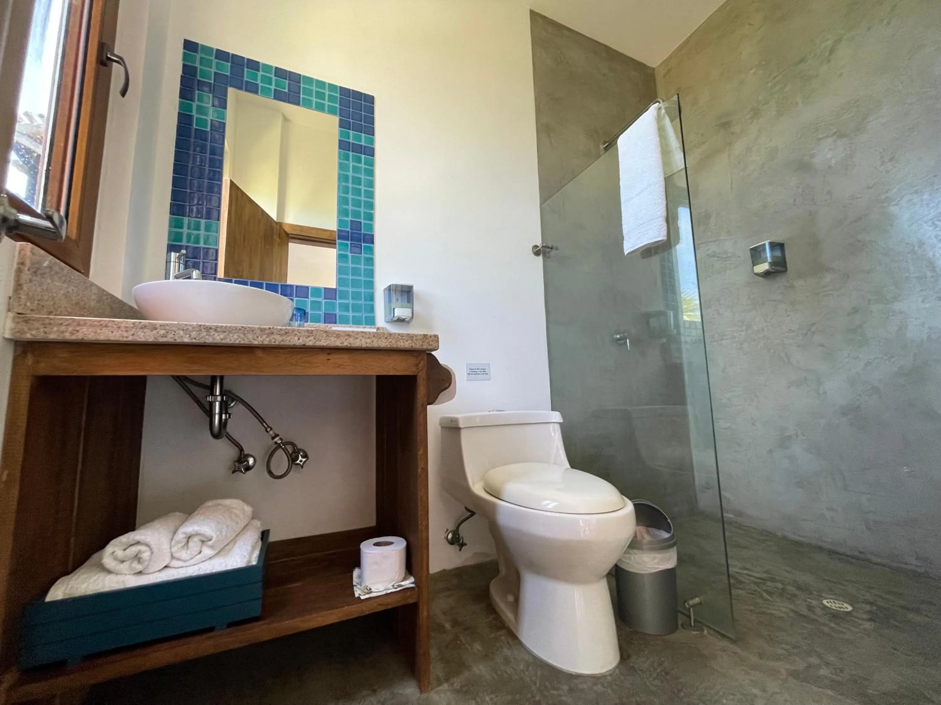 Shower in Mi Playa Galapagos Beachfront Apartments