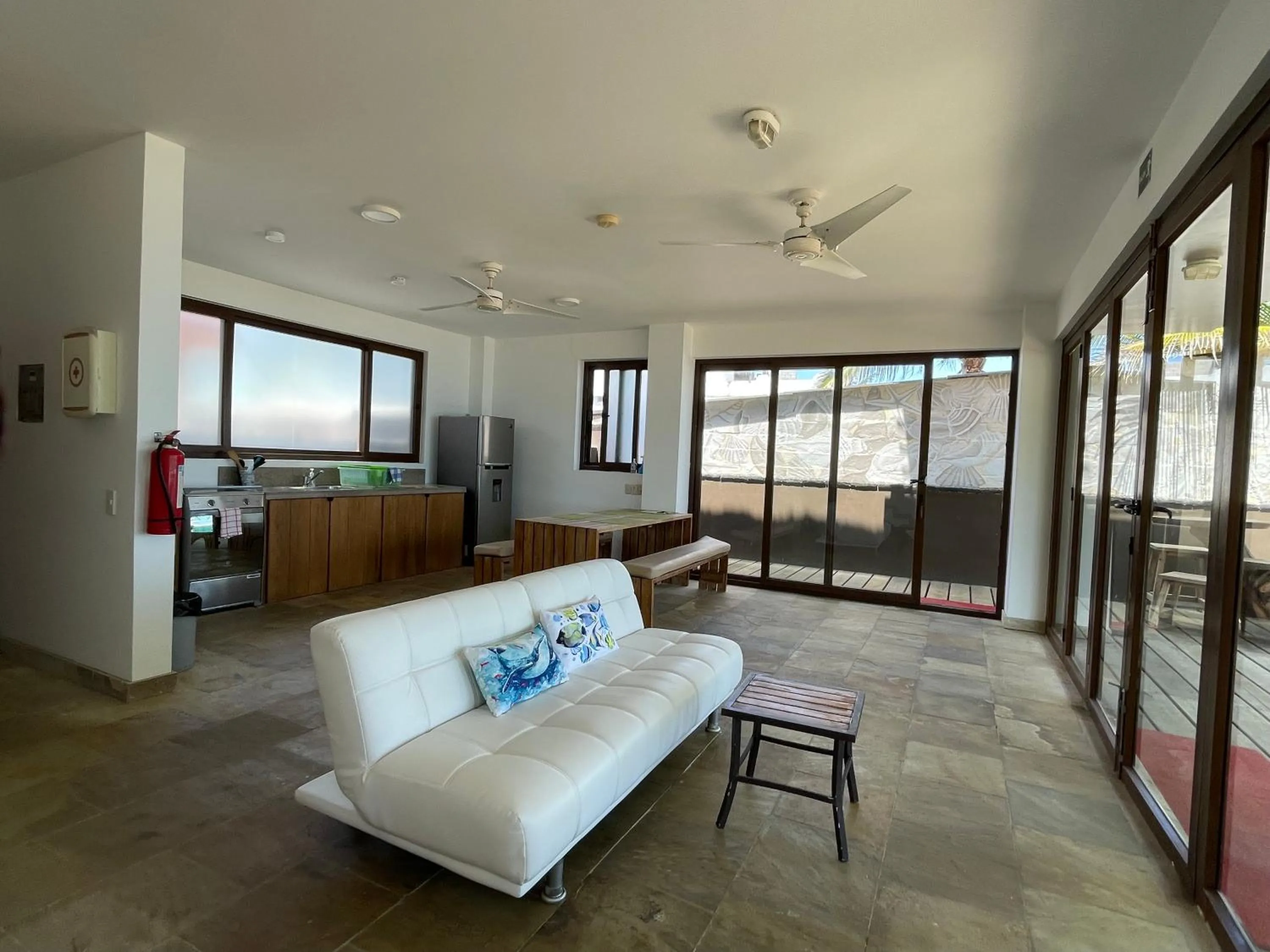 Living room, Bed in Mi Playa Galapagos Beachfront Apartments