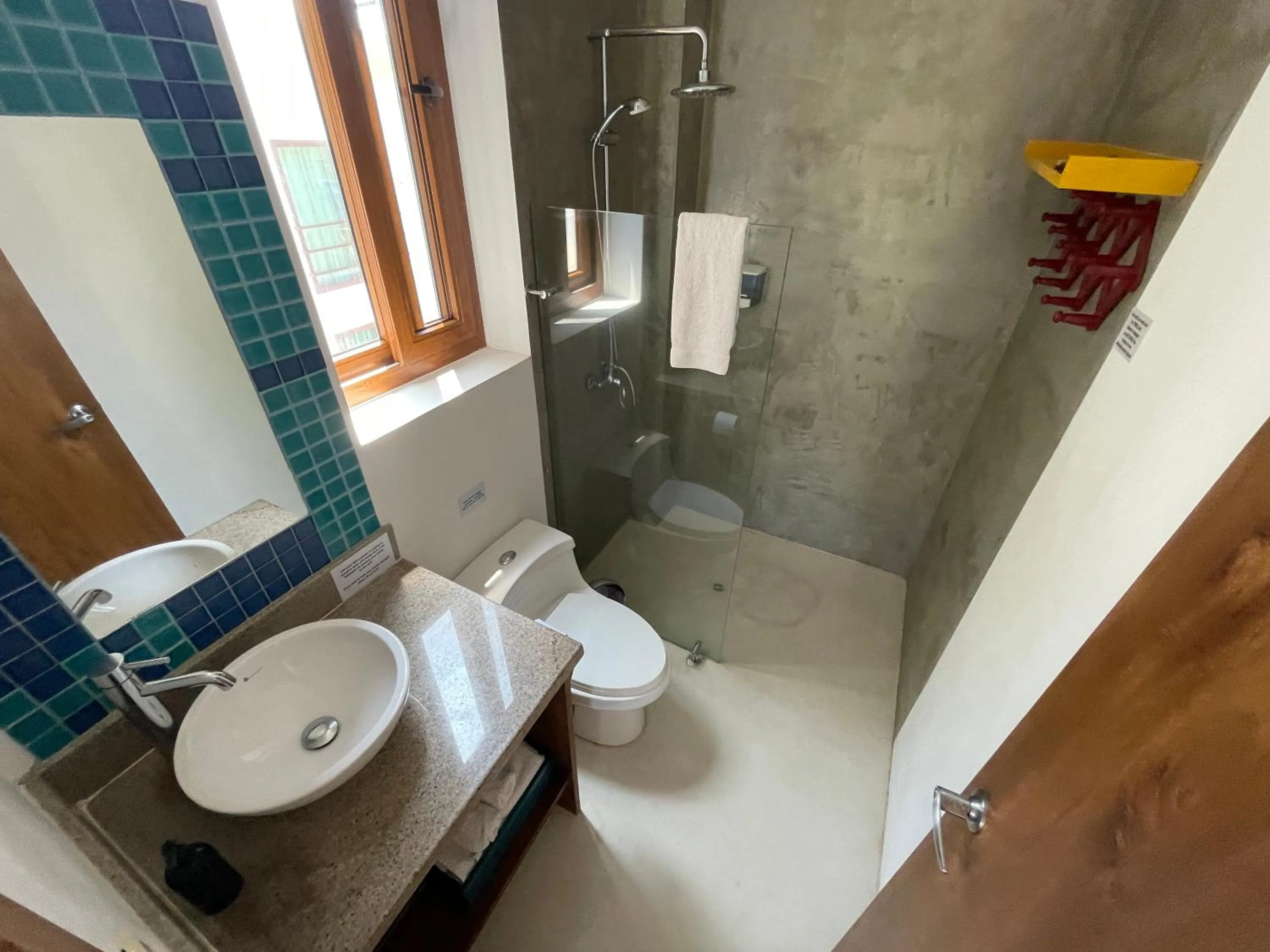 Shower in Mi Playa Galapagos Beachfront Apartments