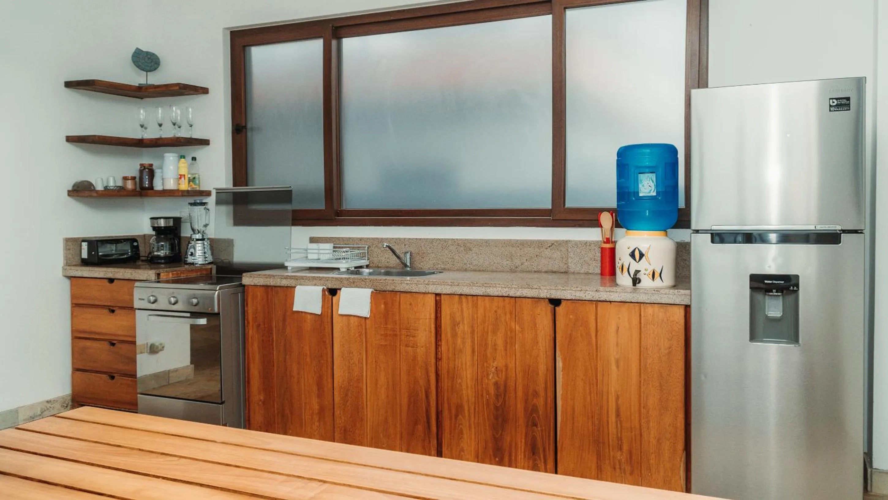 Coffee/tea facilities in Mi Playa Galapagos Beachfront Apartments